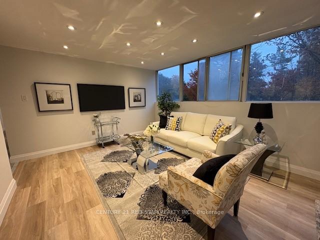 Photo 3 of Unit 107, 3695 Kaneff Crescent, Mississauga, Mississauga Valleys — HOMEH