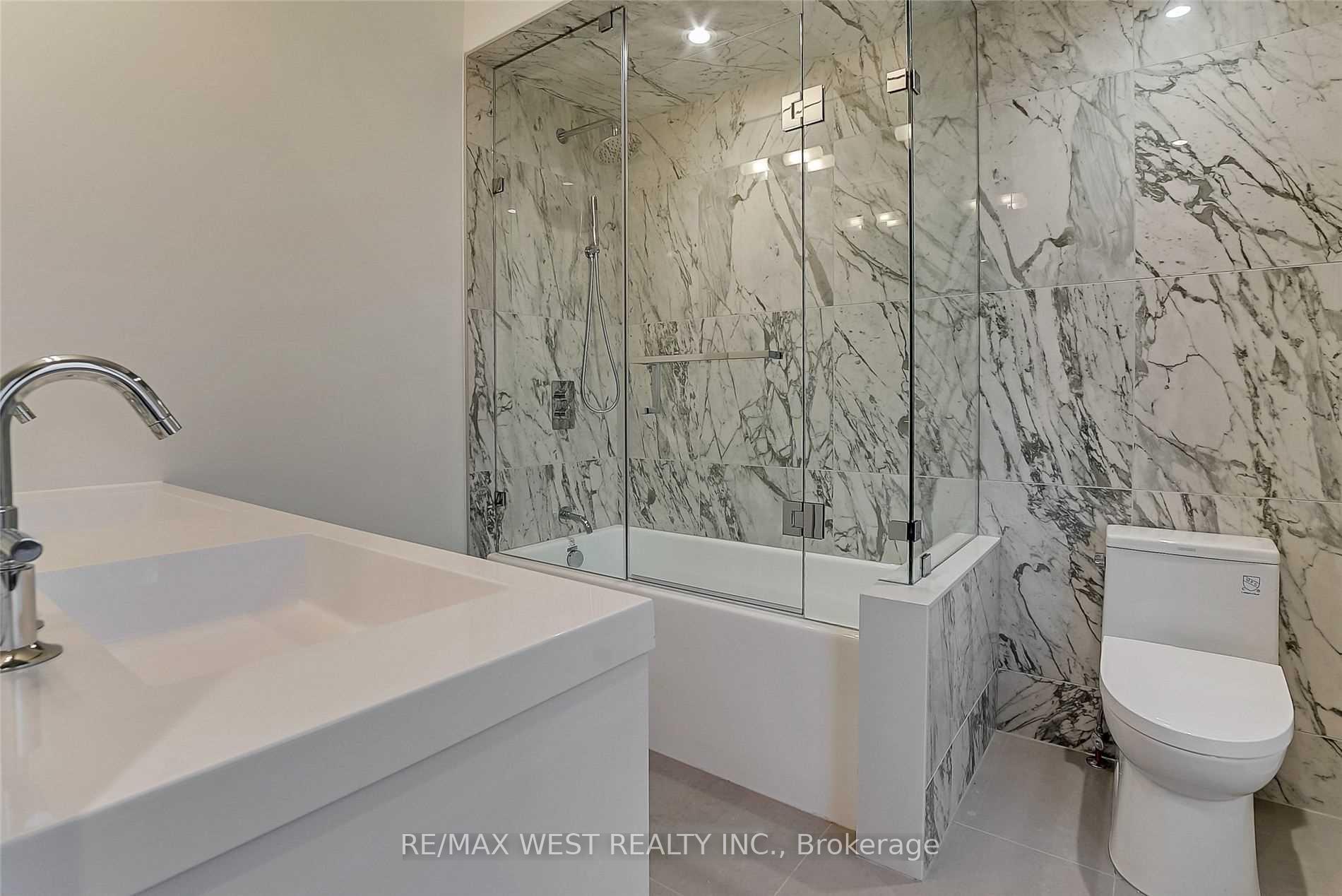 Photo 9 of Unit 3rd, 201 Cedric Avenue, Toronto, Oakwood Village — HOMEH