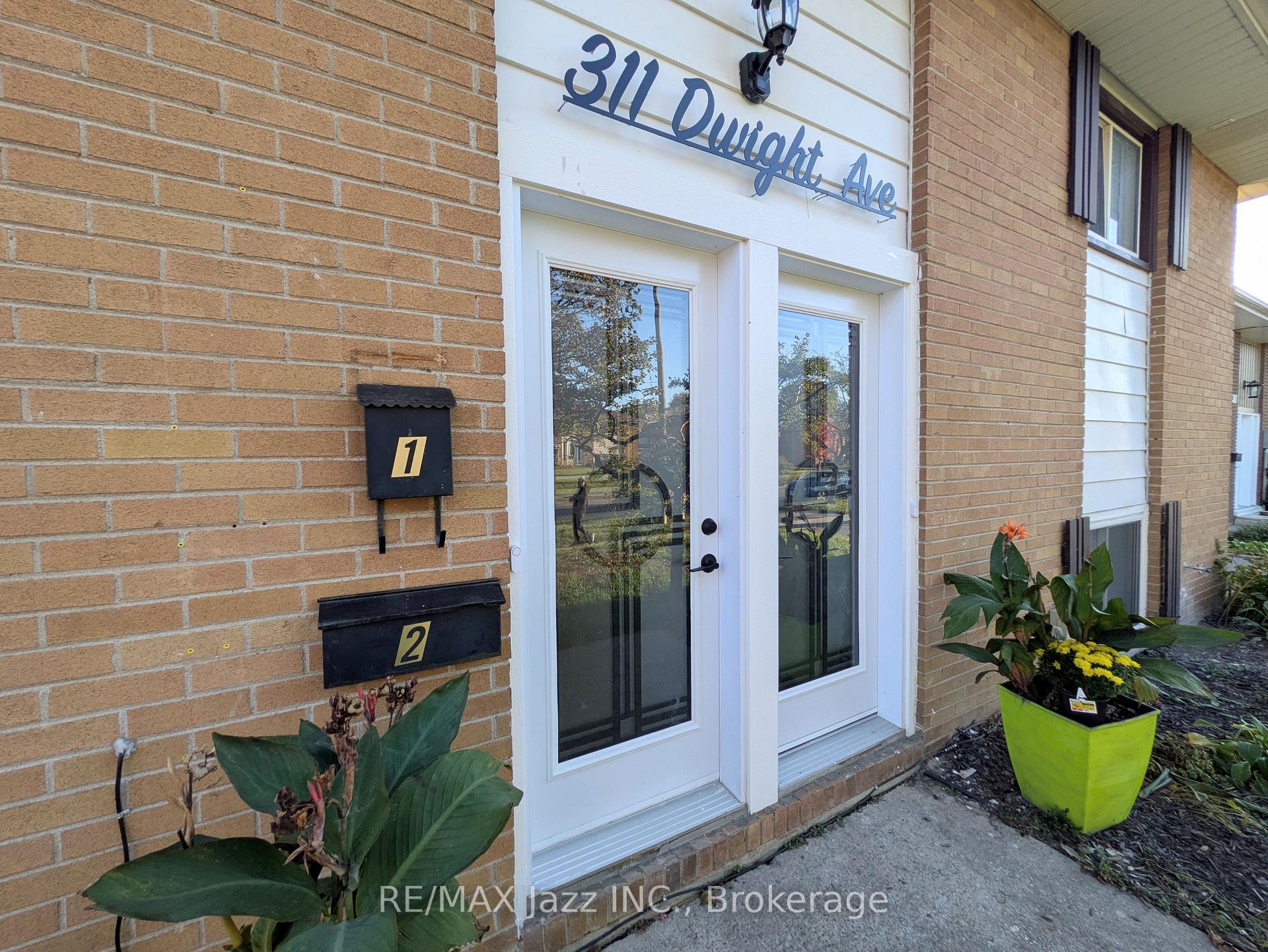 Photo 5 of Unit 2, 311 Dwight Avenue, Oshawa, Lakeview — HOMEH