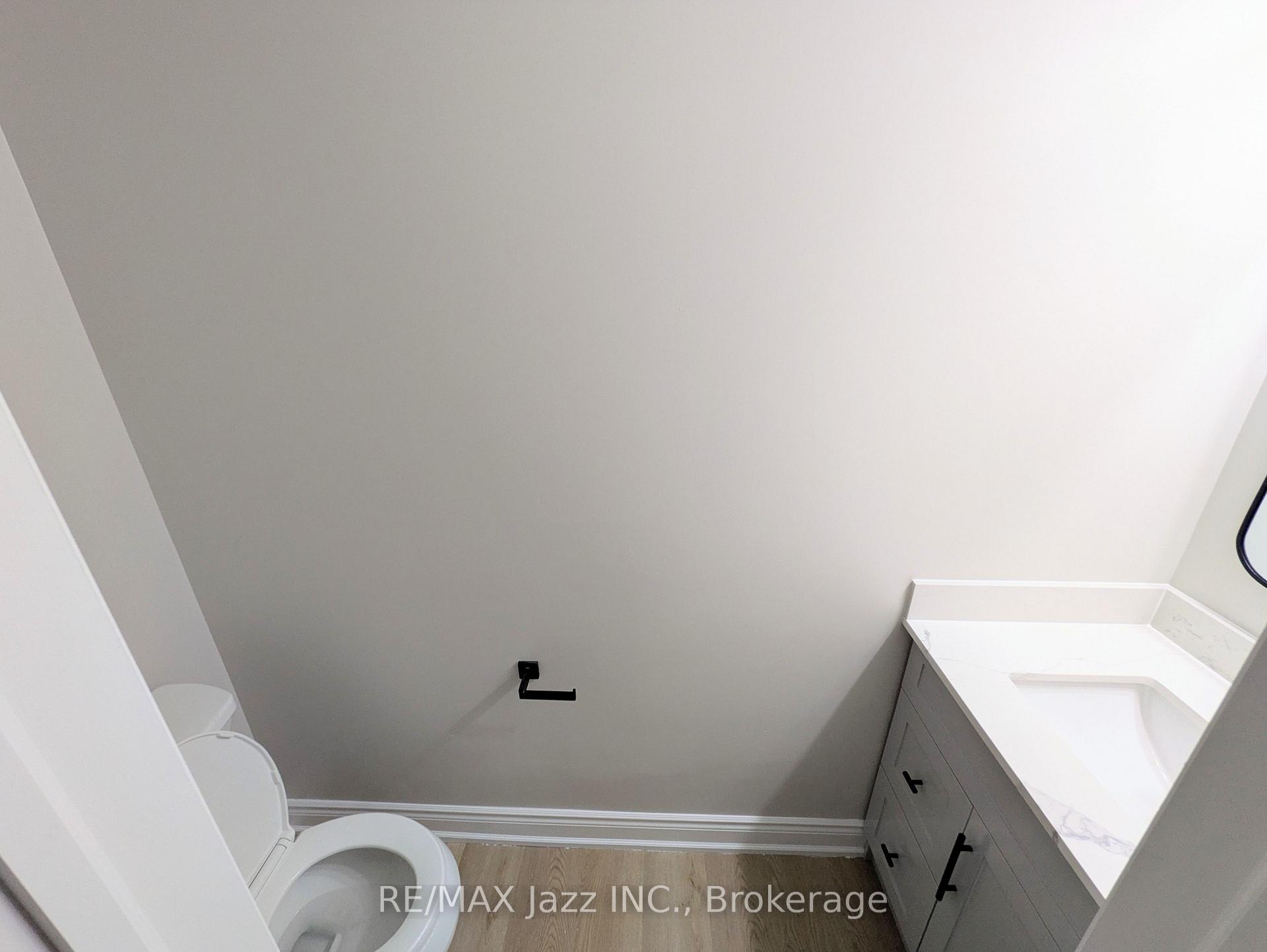 Photo 17 of Unit 2, 311 Dwight Avenue, Oshawa, Lakeview — HOMEH