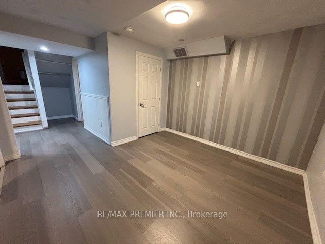 Photo 3 of Unit Basement, 33 Albany Drive, Vaughan, West Woodbridge — HOMEH
