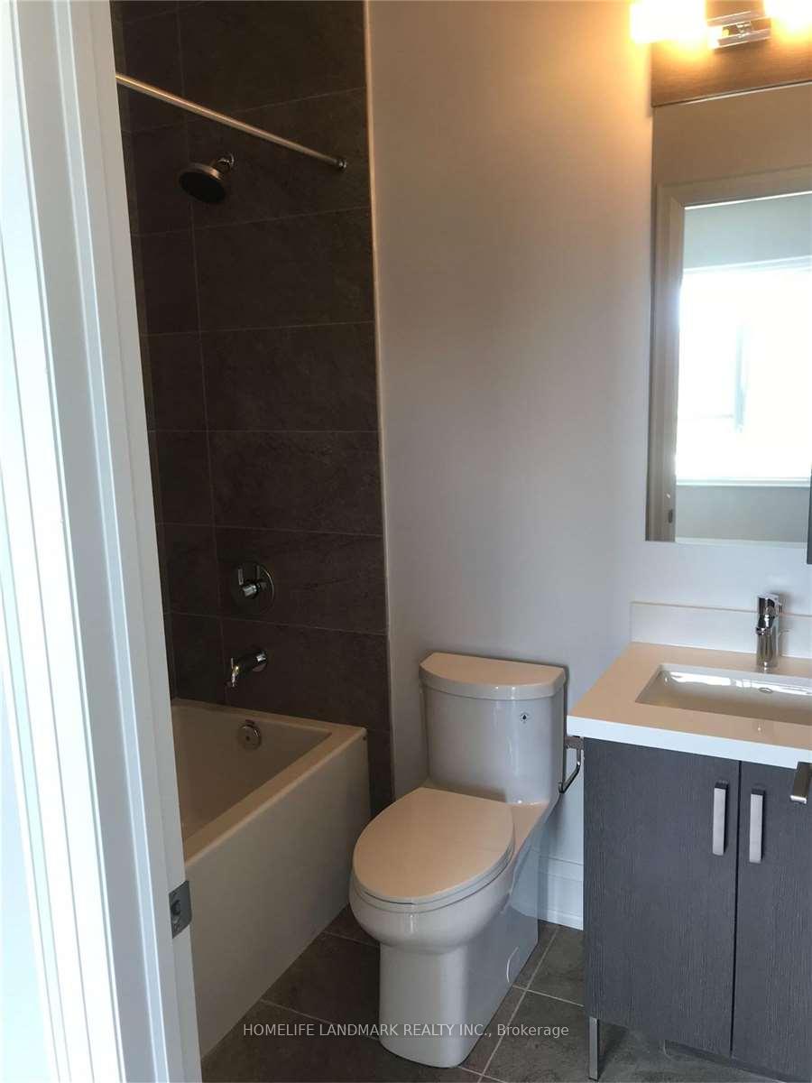 Photo 3 of 111 Feeney Lane, Markham, Commerce Valley — HOMEH