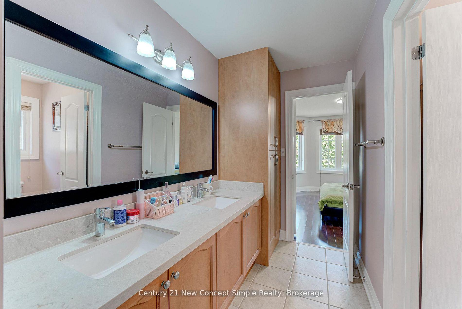 Photo 24 of 31 Donhaven Road, Markham, Greensborough — HOMEH