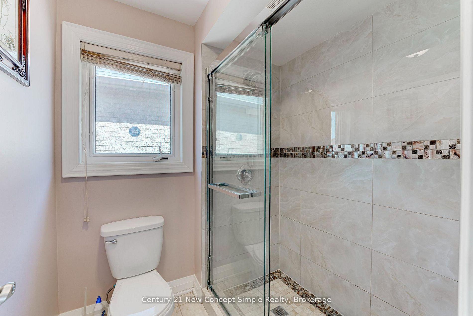 Photo 25 of 31 Donhaven Road, Markham, Greensborough — HOMEH