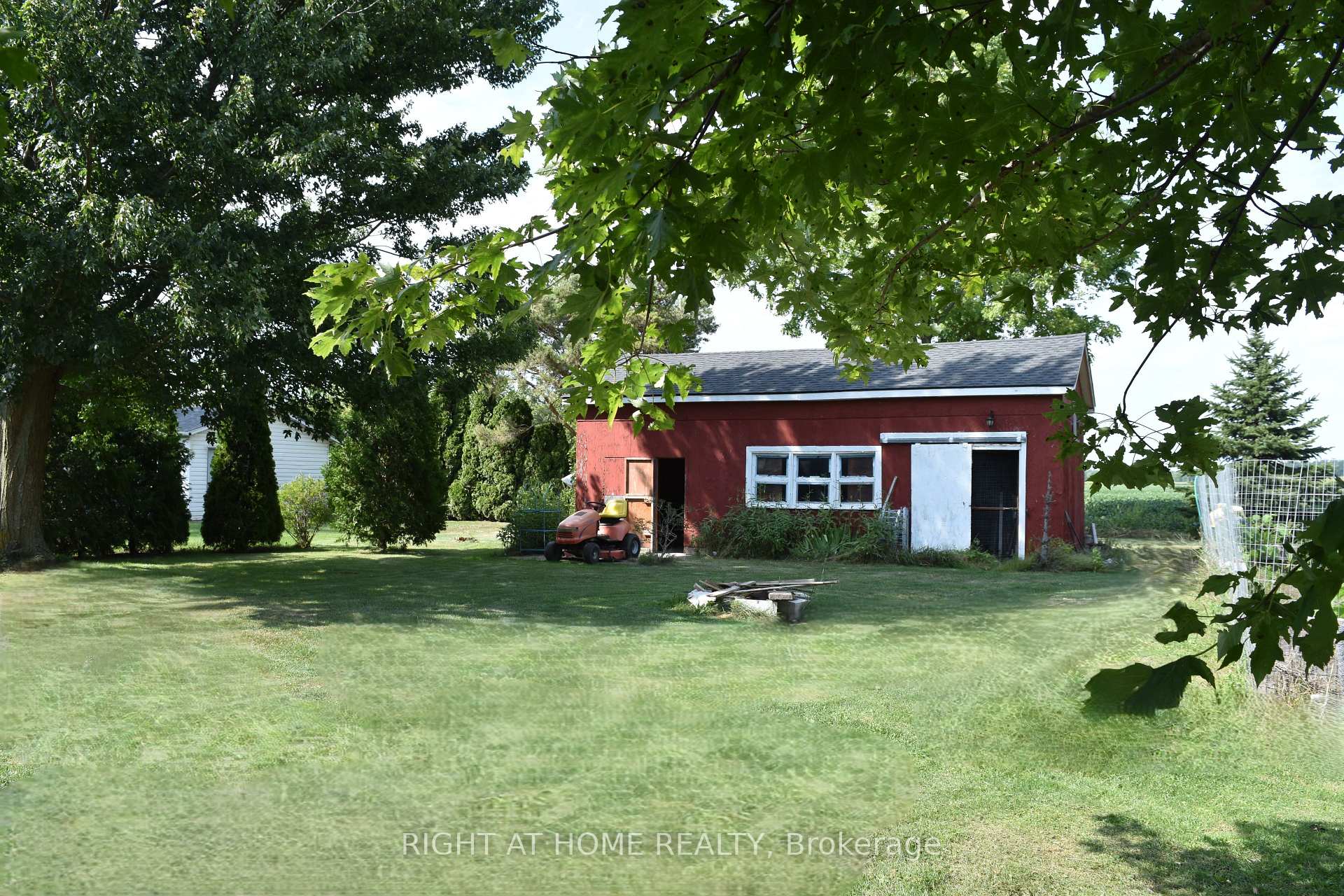 Photo 35 of 7231 Baseline Road E, Chatham-Kent, Wallaceburg — HOMEH
