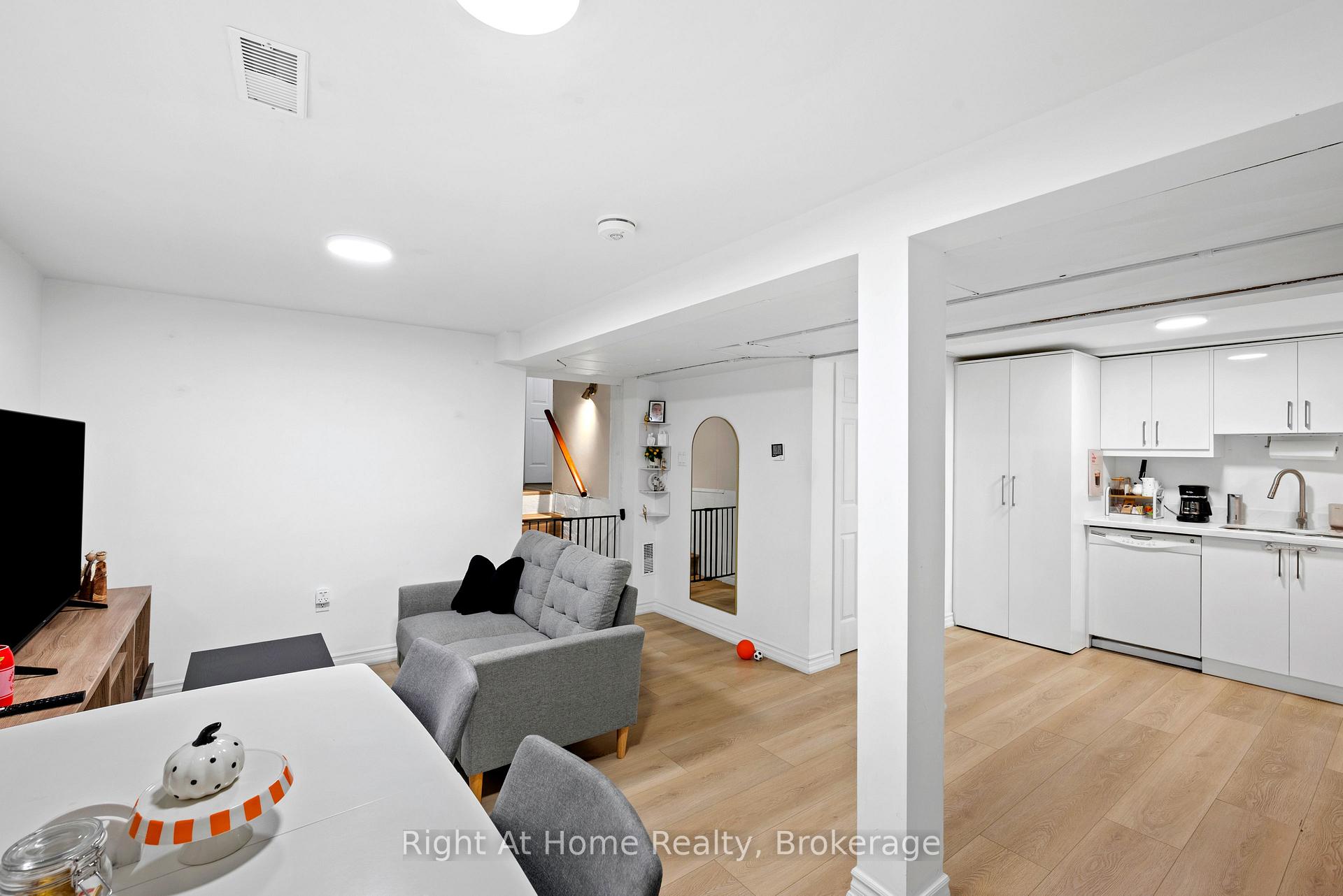 Photo 2 of Unit Basement, 7315 Freeman Street, Niagara Falls, Morrison — HOMEH