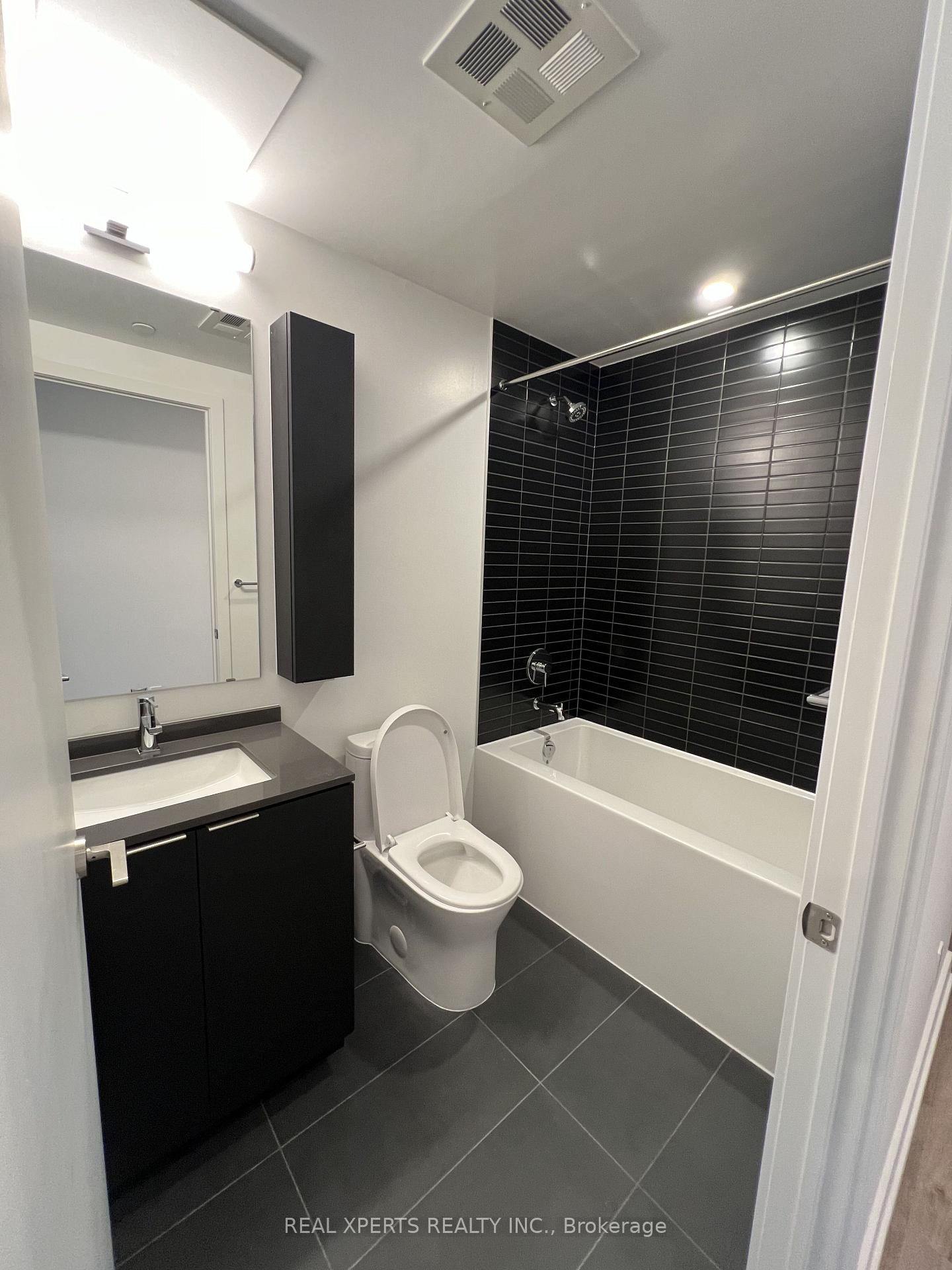 Photo 9 of Unit 2107, 91 John Street N, Hamilton, Beasley — HOMEH