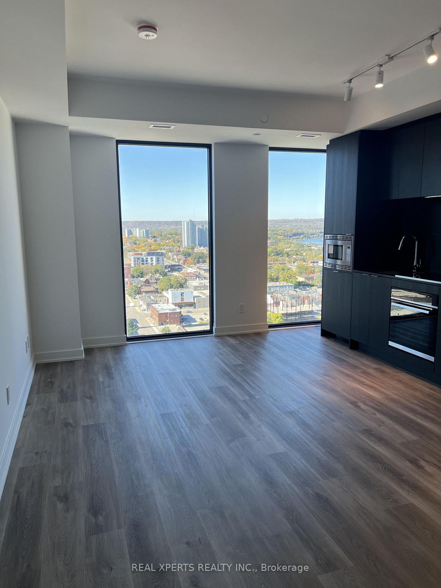 Photo 11 of Unit 2107, 91 John Street N, Hamilton, Beasley — HOMEH