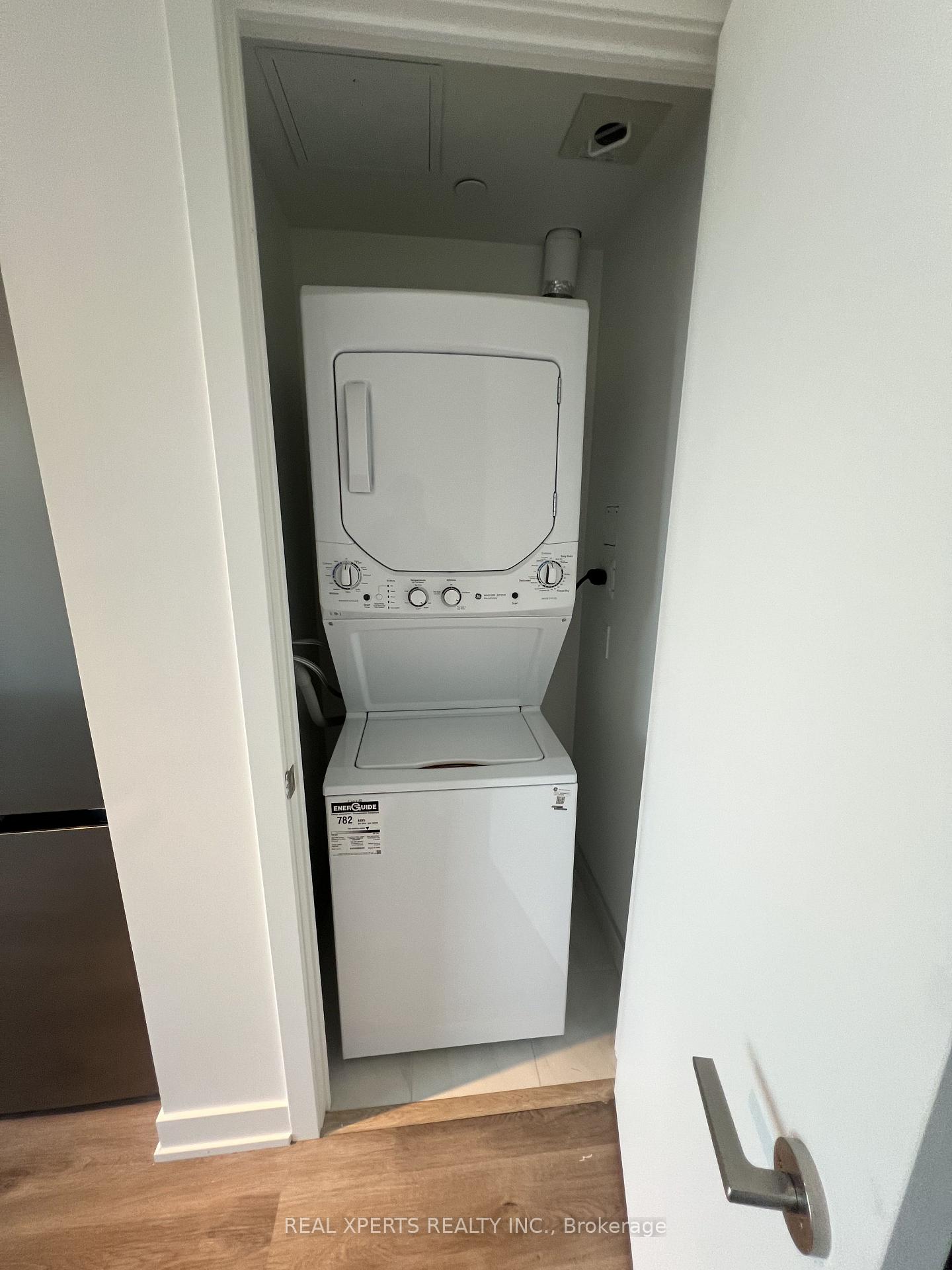 Photo 14 of Unit 2107, 91 John Street N, Hamilton, Beasley — HOMEH