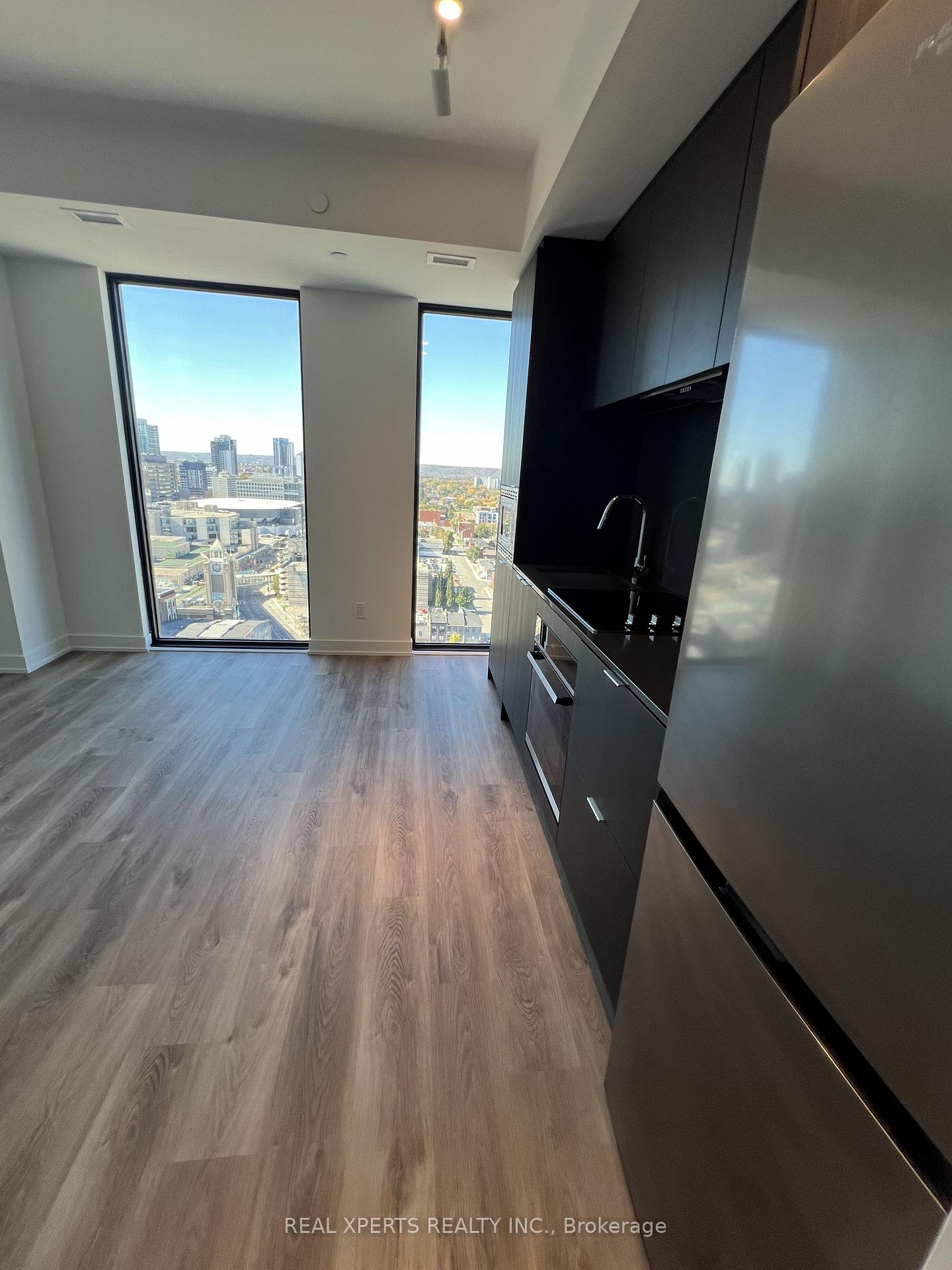 Photo 16 of Unit 2107, 91 John Street N, Hamilton, Beasley — HOMEH