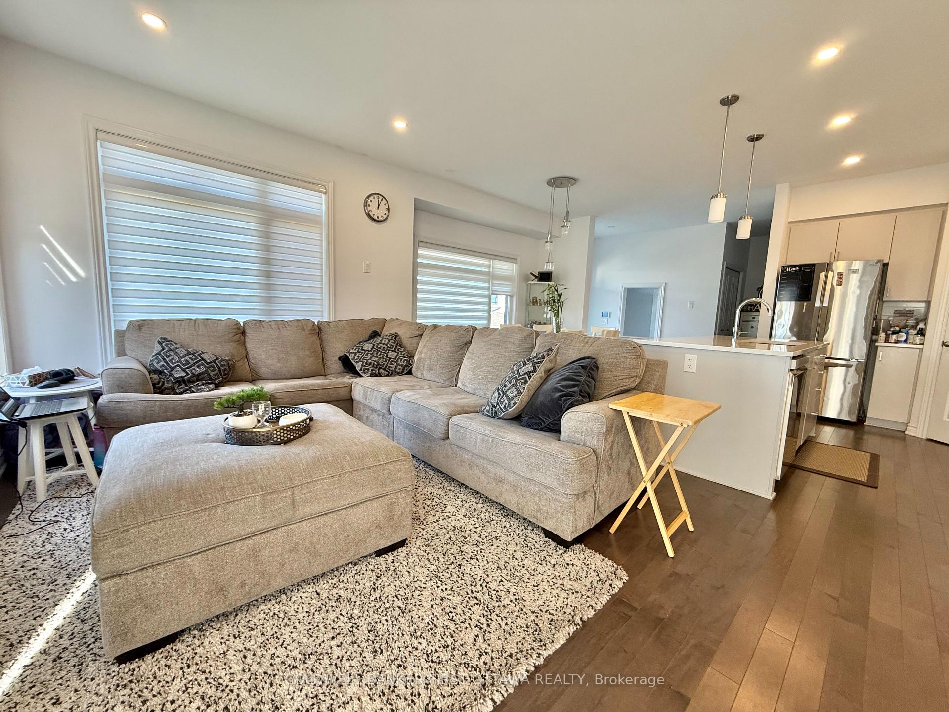 Photo 5 of 1000 Eider Street, Ottawa, Riverside South/Gloucester Glen — HOMEH