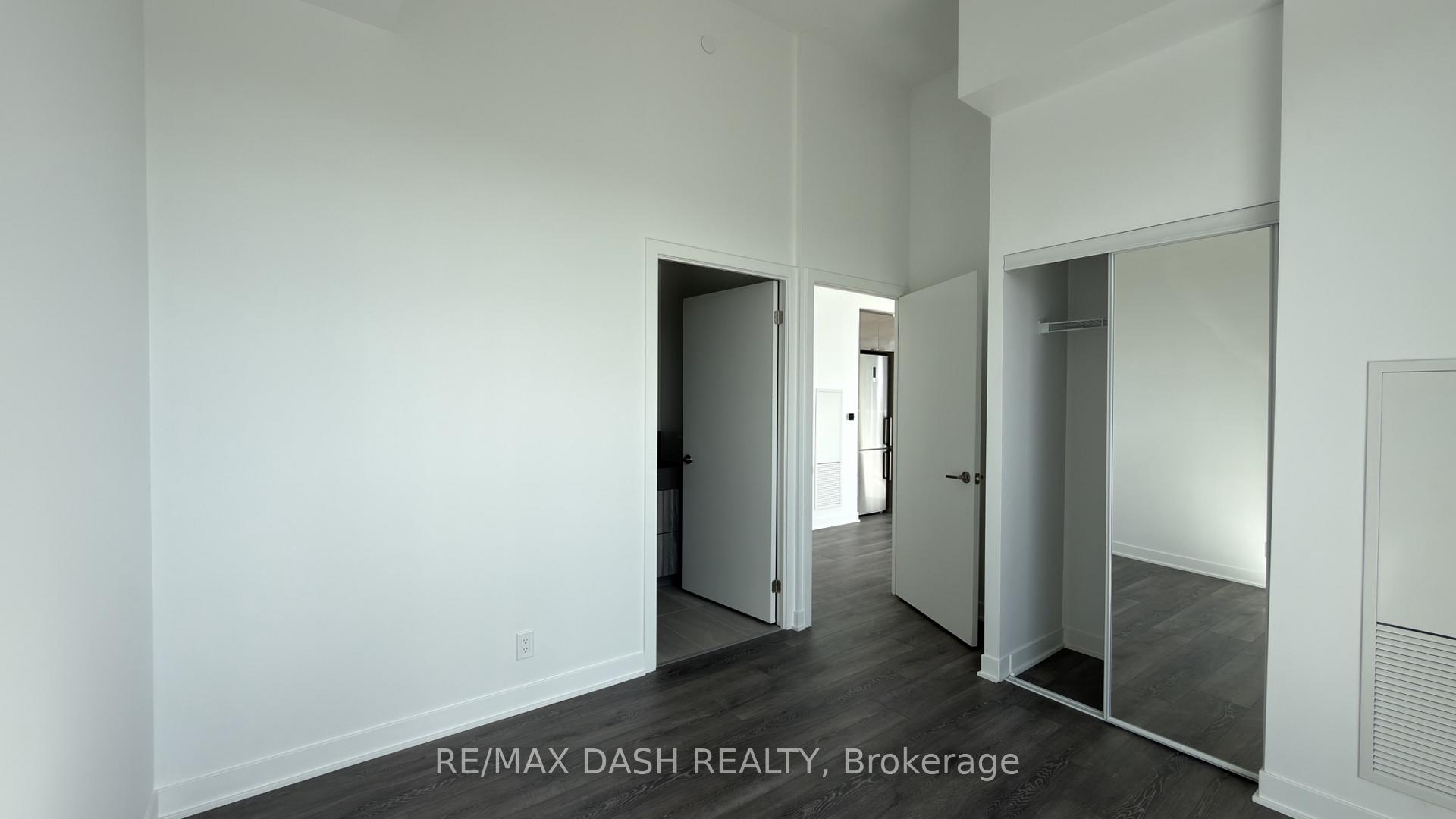 Photo 11 of Unit 904, 10 Flavelle Trail, Vaughan, Steeles West Industrial — HOMEH