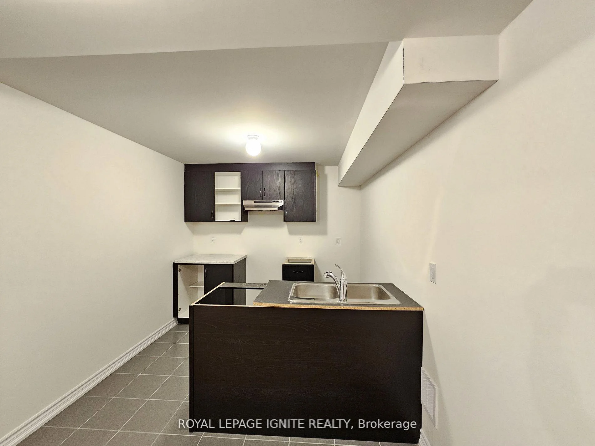 Photo 12 of Unit Basement, 47 Prudhoe Terrace, Barrie, Rural Barrie Southeast — HOMEH