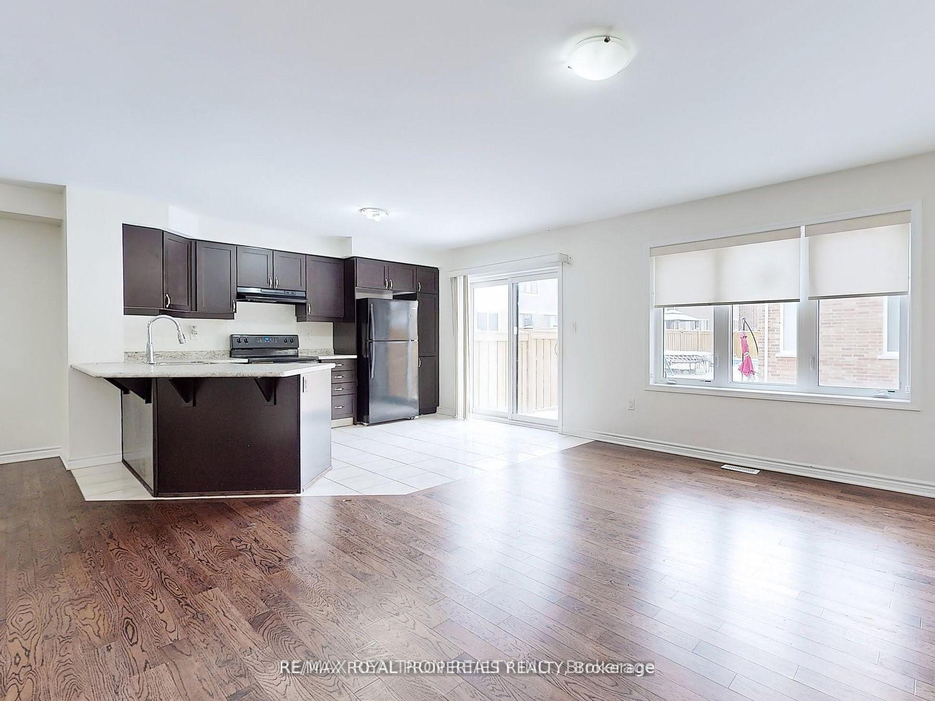 Photo 4 of 103 Westfield Drive, Whitby, Rural Whitby — HOMEH