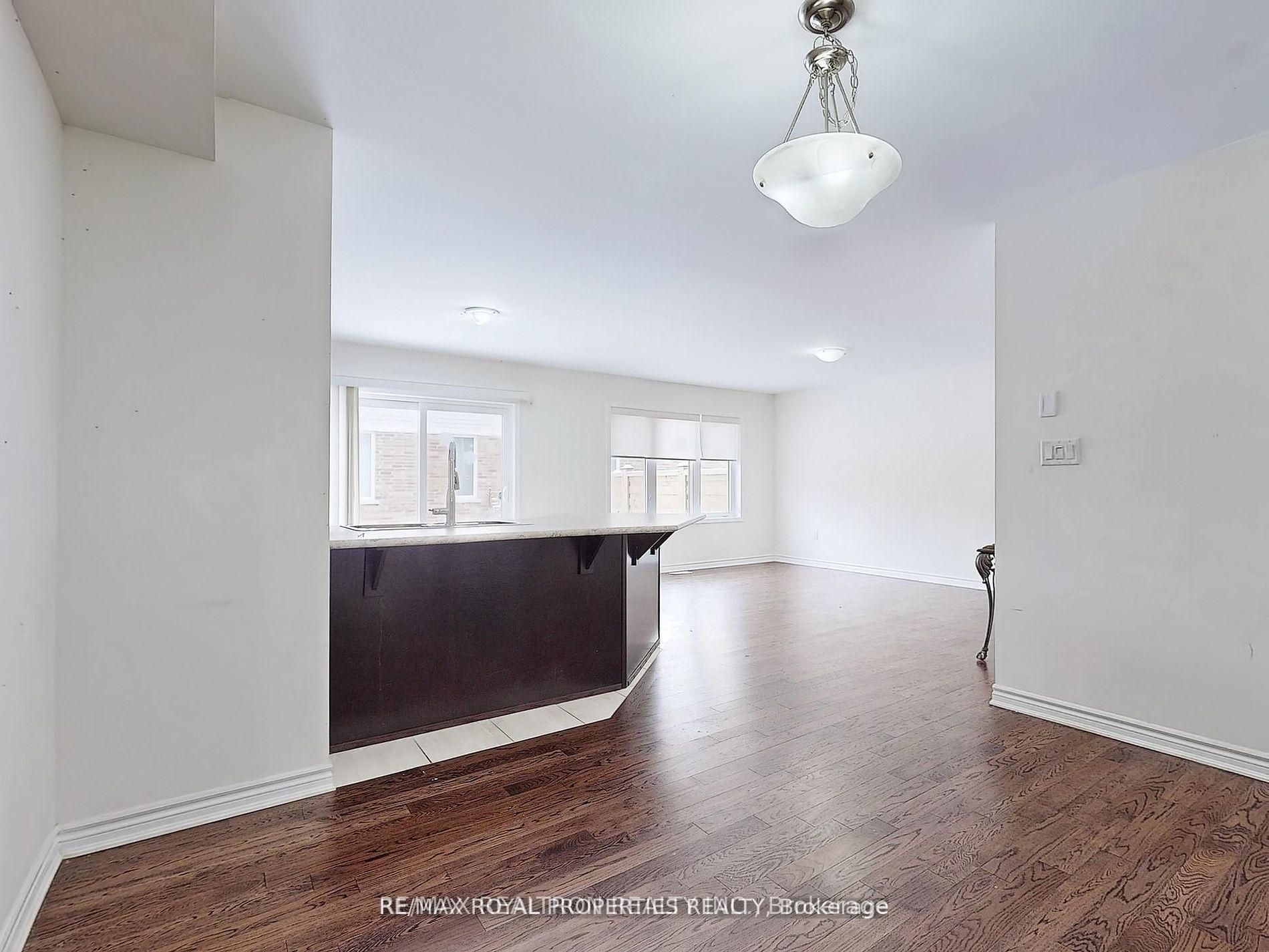 Photo 12 of 103 Westfield Drive, Whitby, Rural Whitby — HOMEH
