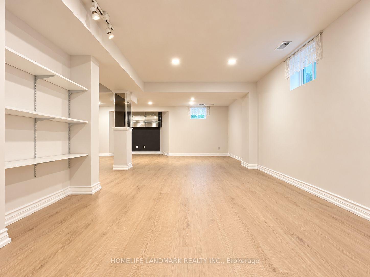 Photo 16 of 106 Fitzgerald Avenue, Markham, Unionville — HOMEH