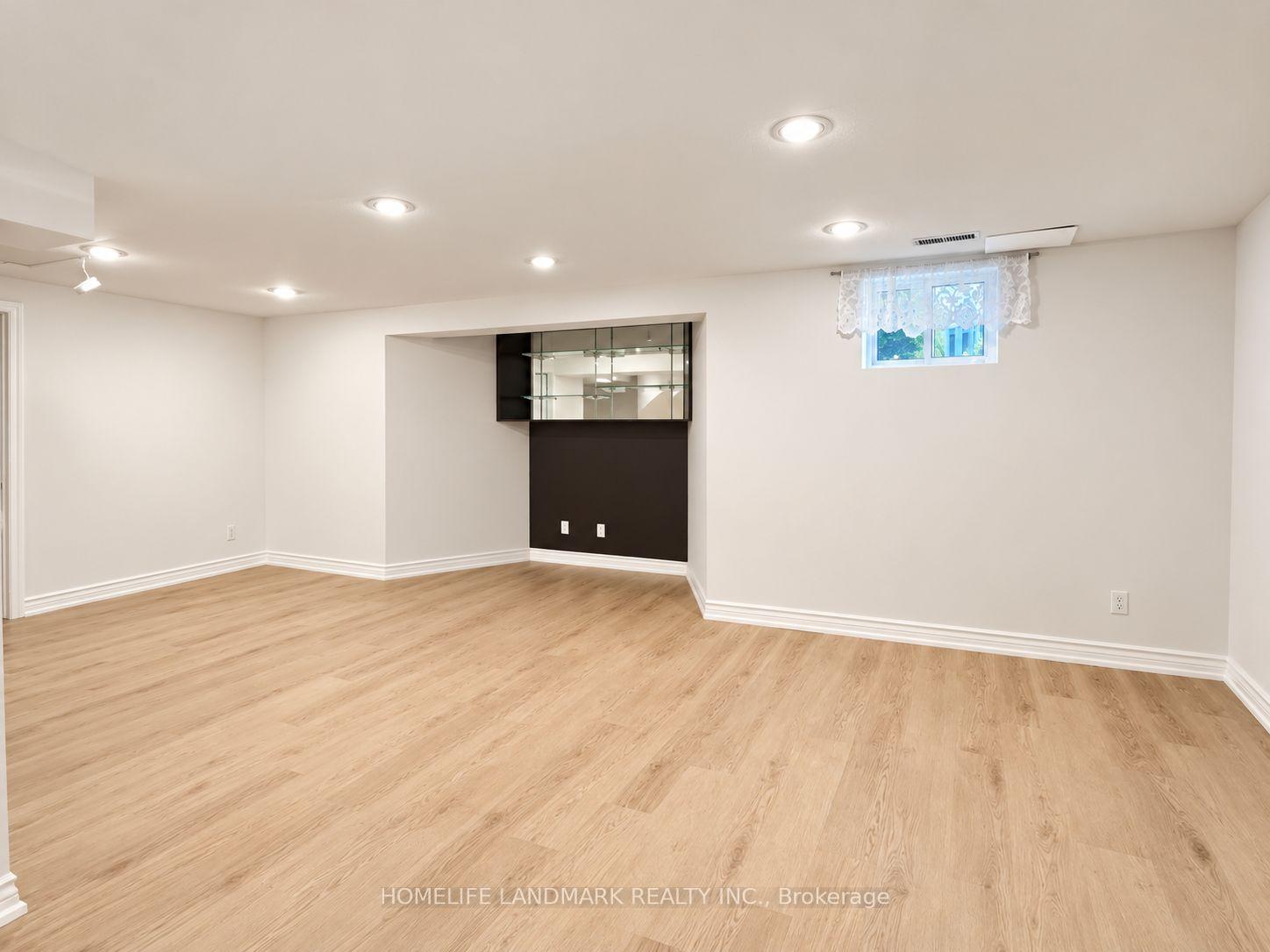 Photo 17 of 106 Fitzgerald Avenue, Markham, Unionville — HOMEH
