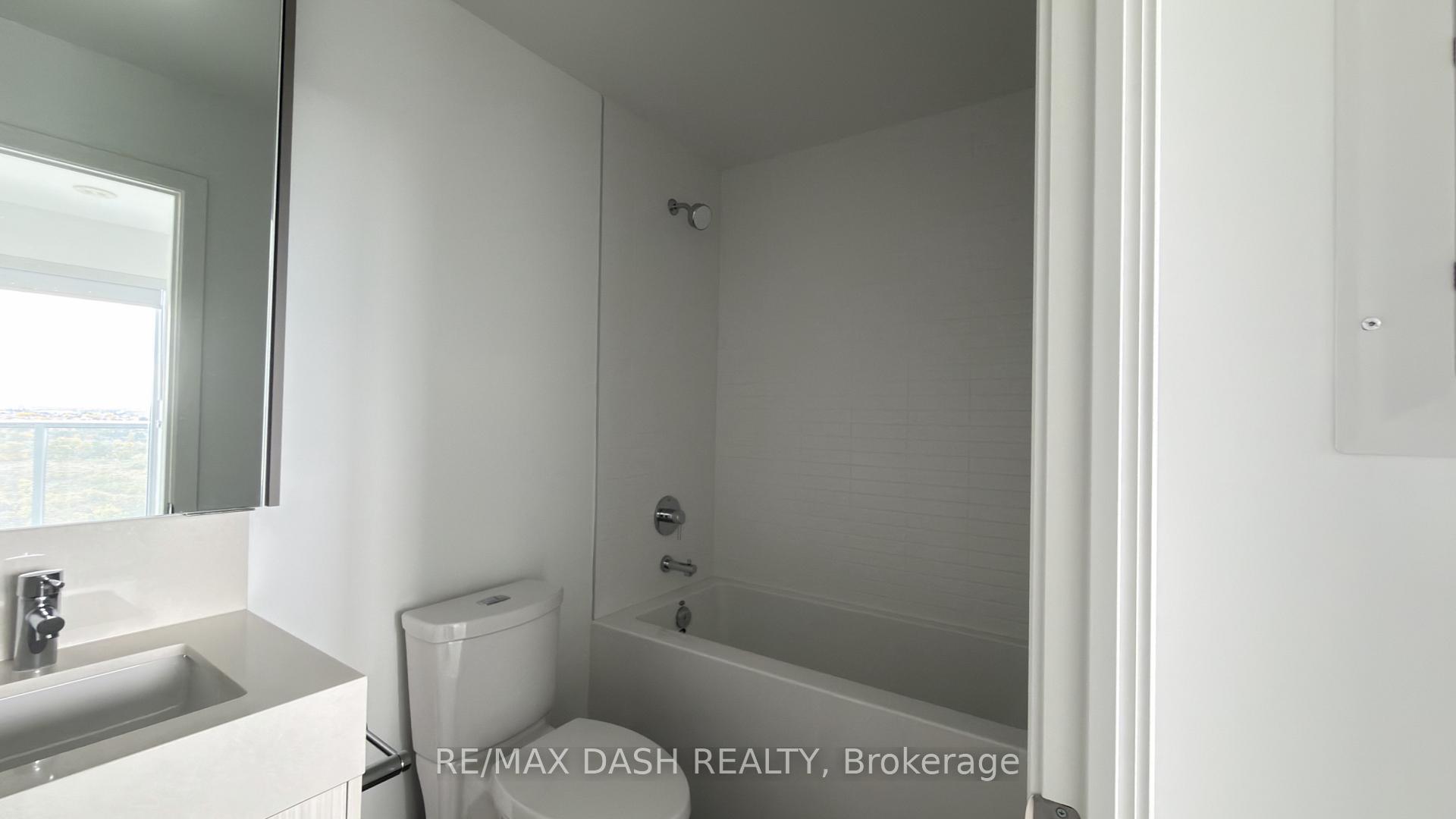 Photo 8 of Unit 1618, 6 Flavelle Trail, Vaughan, Steeles West Industrial — HOMEH