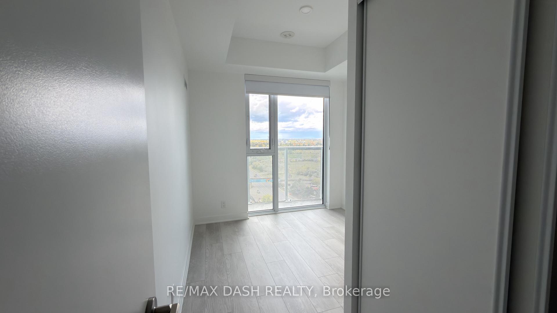 Photo 14 of Unit 1618, 6 Flavelle Trail, Vaughan, Steeles West Industrial — HOMEH
