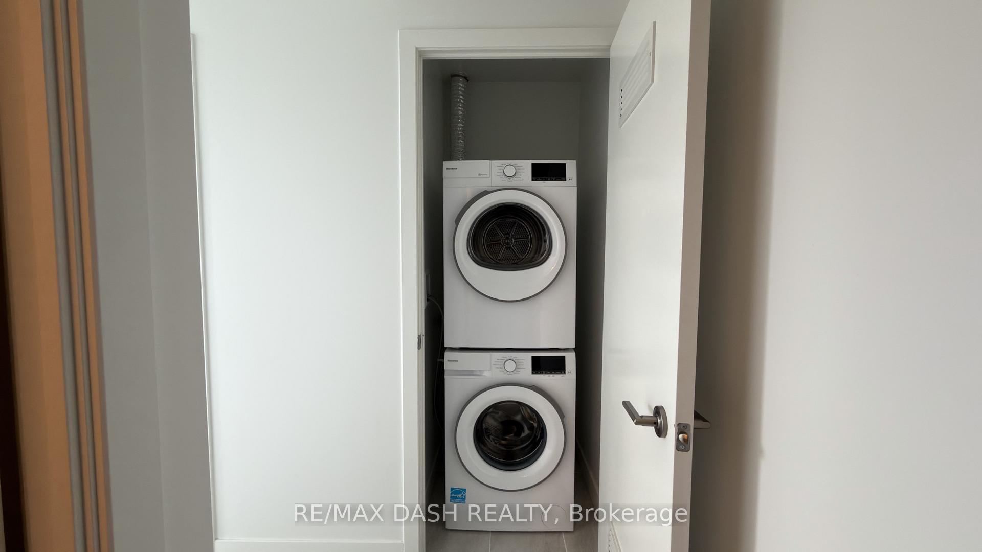 Photo 15 of Unit 1618, 6 Flavelle Trail, Vaughan, Steeles West Industrial — HOMEH