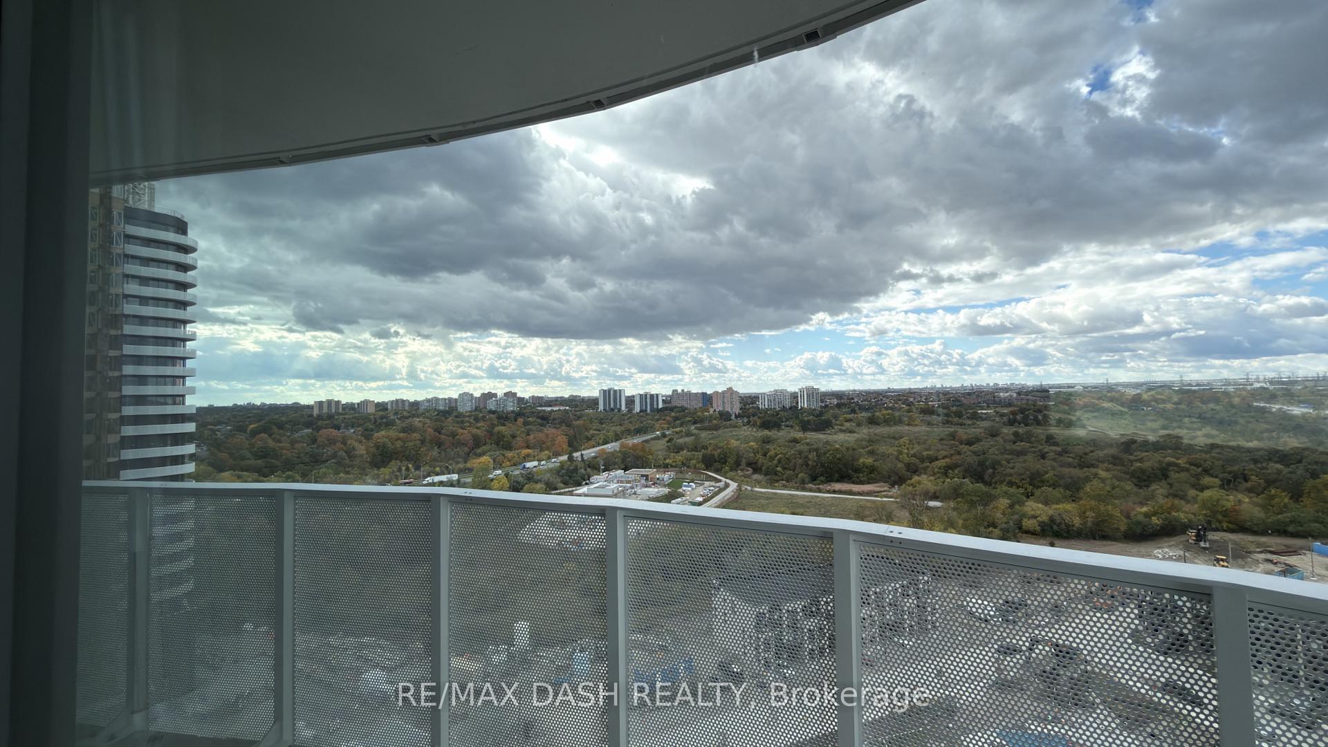 Photo 17 of Unit 1618, 6 Flavelle Trail, Vaughan, Steeles West Industrial — HOMEH