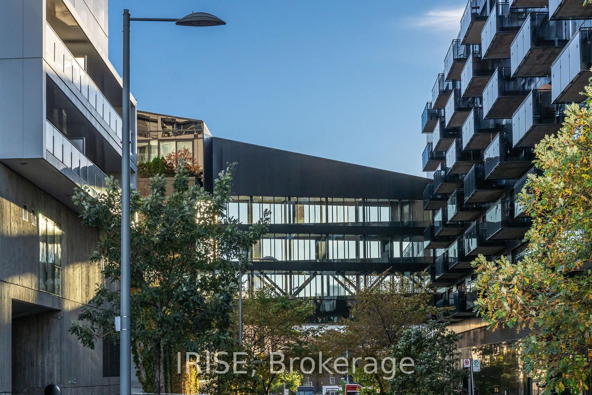 Photo 4 of Unit 918, 32 Trolley Crescent, Toronto, Moss Park — HOMEH