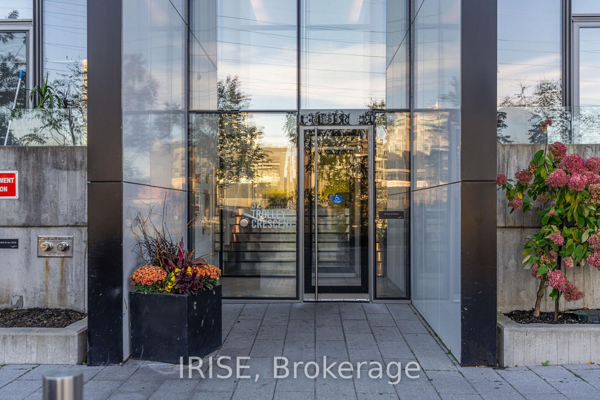 Photo 7 of Unit 918, 32 Trolley Crescent, Toronto, Moss Park — HOMEH