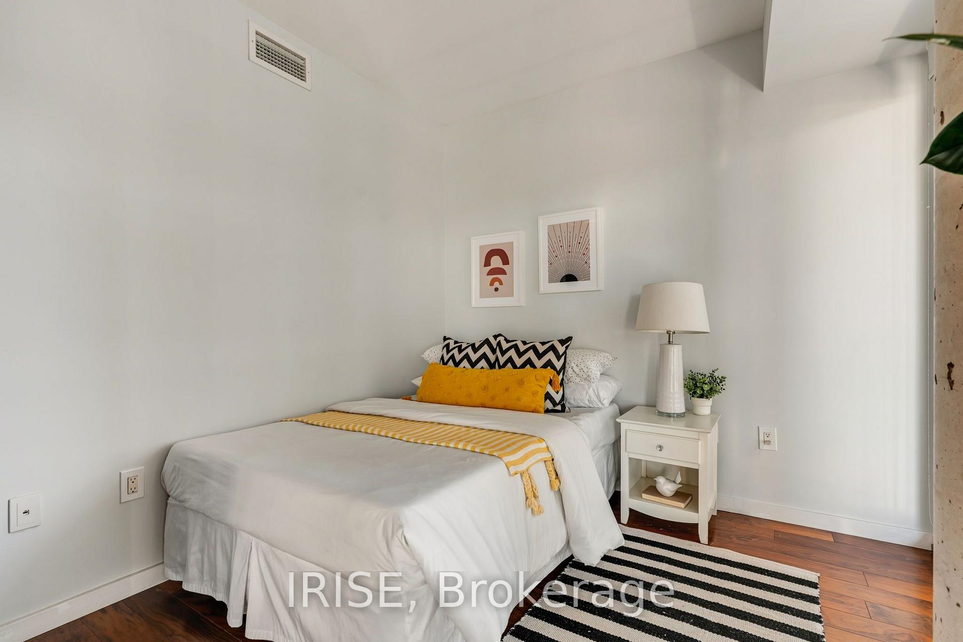 Photo 22 of Unit 918, 32 Trolley Crescent, Toronto, Moss Park — HOMEH