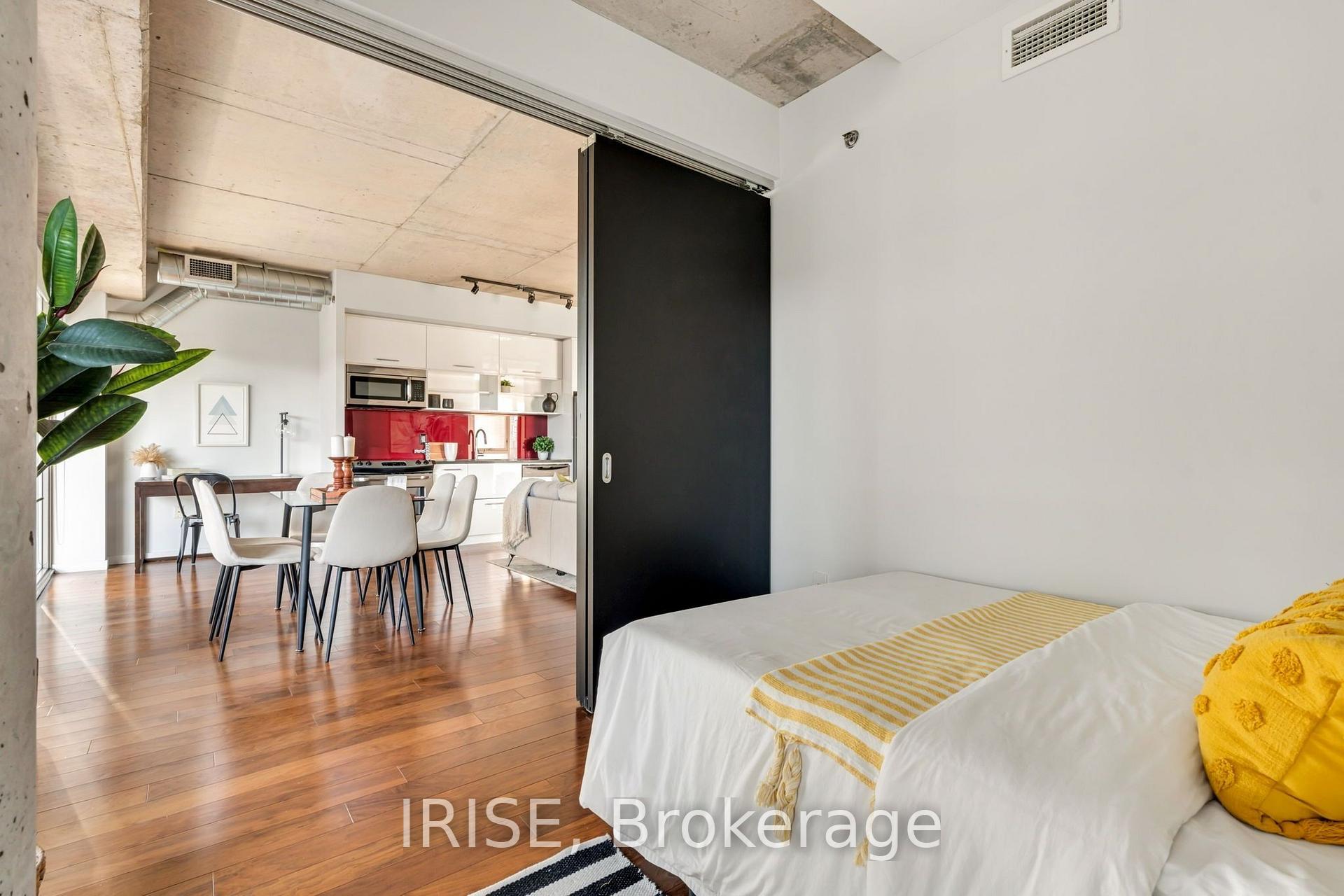 Photo 24 of Unit 918, 32 Trolley Crescent, Toronto, Moss Park — HOMEH