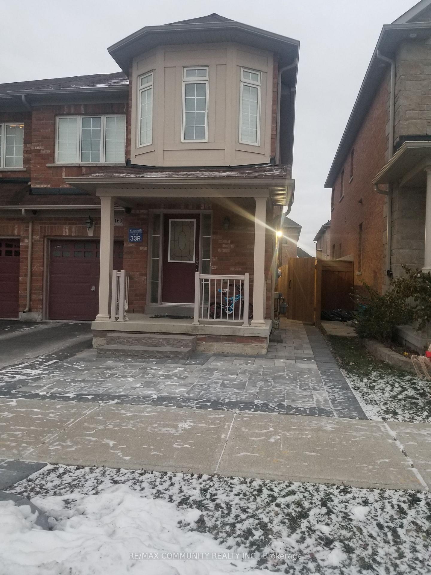 Photo 2 of Unit Basement, 163 Delbert Circle, Whitchurch-Stouffville, Stouffville — HOMEH