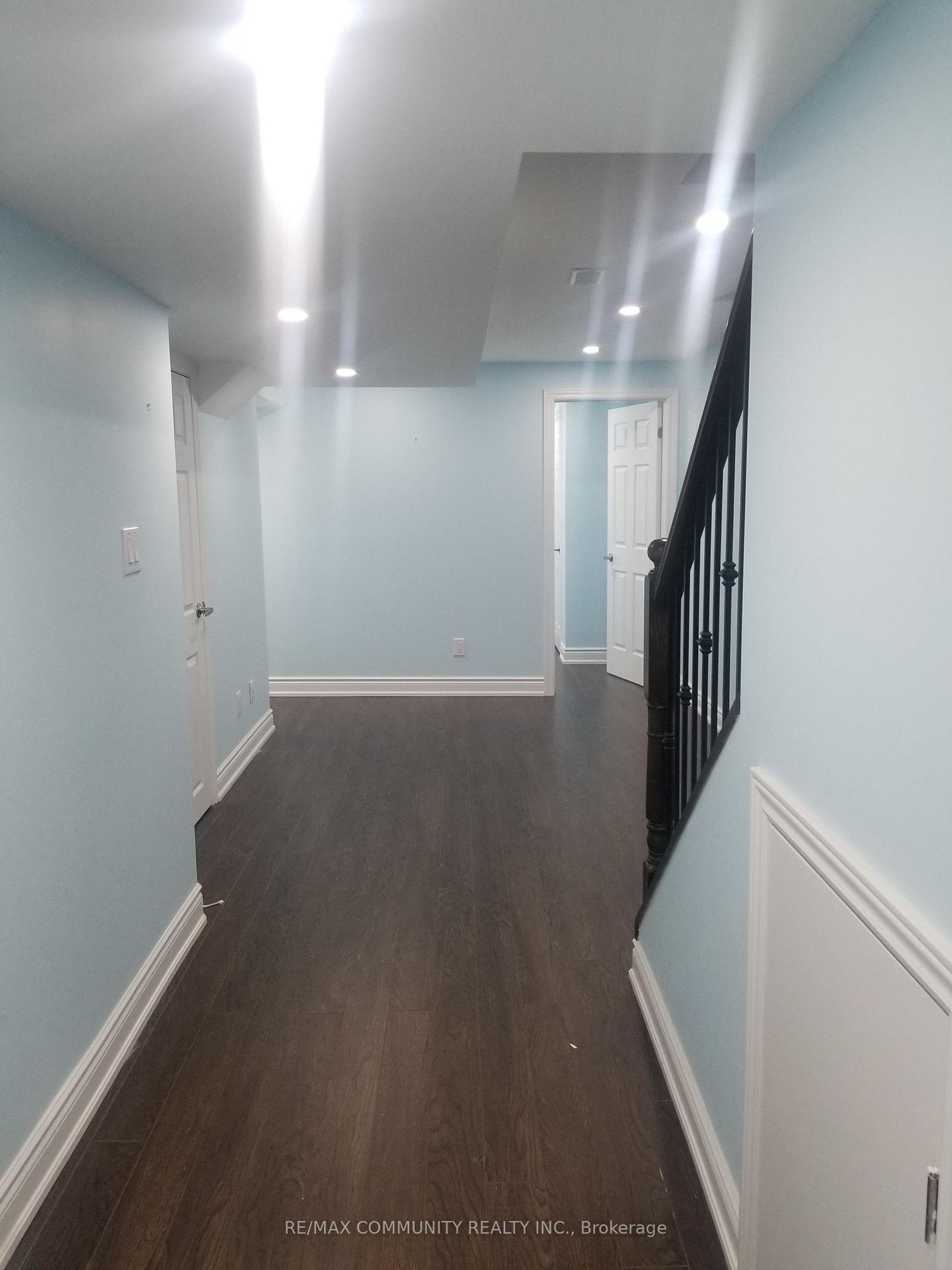 Photo 5 of Unit Basement, 163 Delbert Circle, Whitchurch-Stouffville, Stouffville — HOMEH