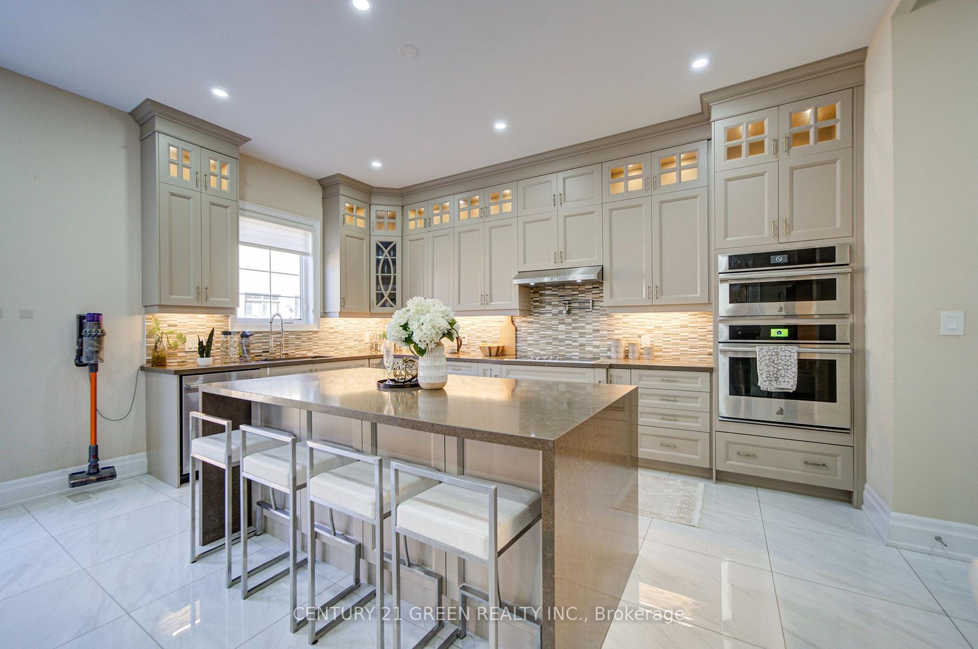 Photo 18 of 6 Hackwood Heights, Brampton, Northwest Brampton — HOMEH