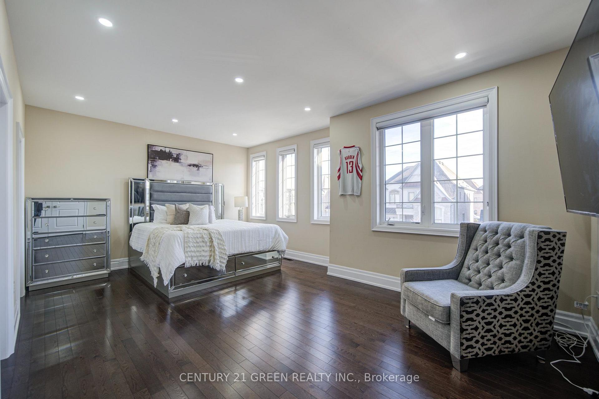 Photo 34 of 6 Hackwood Heights, Brampton, Northwest Brampton — HOMEH
