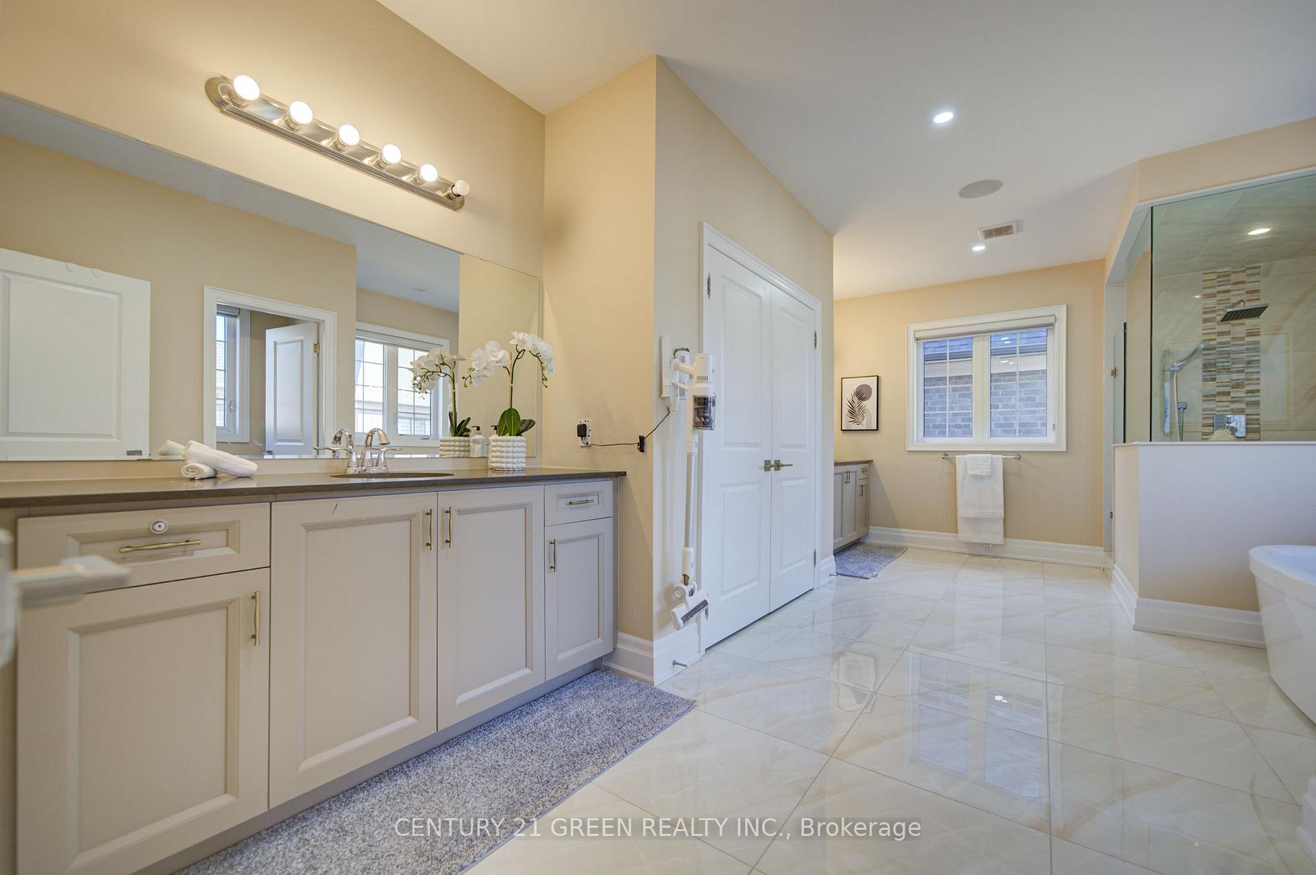 Photo 41 of 6 Hackwood Heights, Brampton, Northwest Brampton — HOMEH