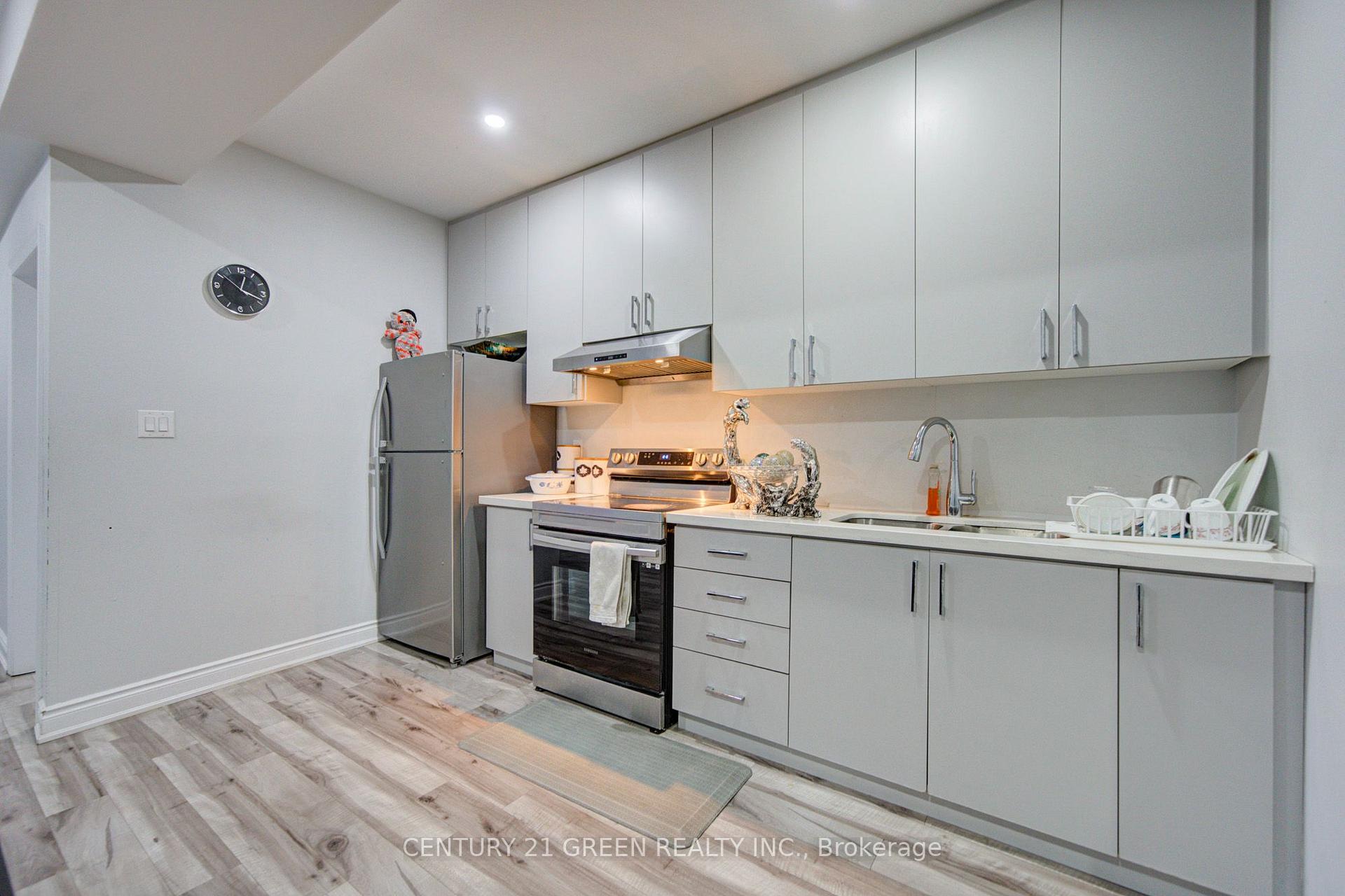 Photo 44 of 6 Hackwood Heights, Brampton, Northwest Brampton — HOMEH