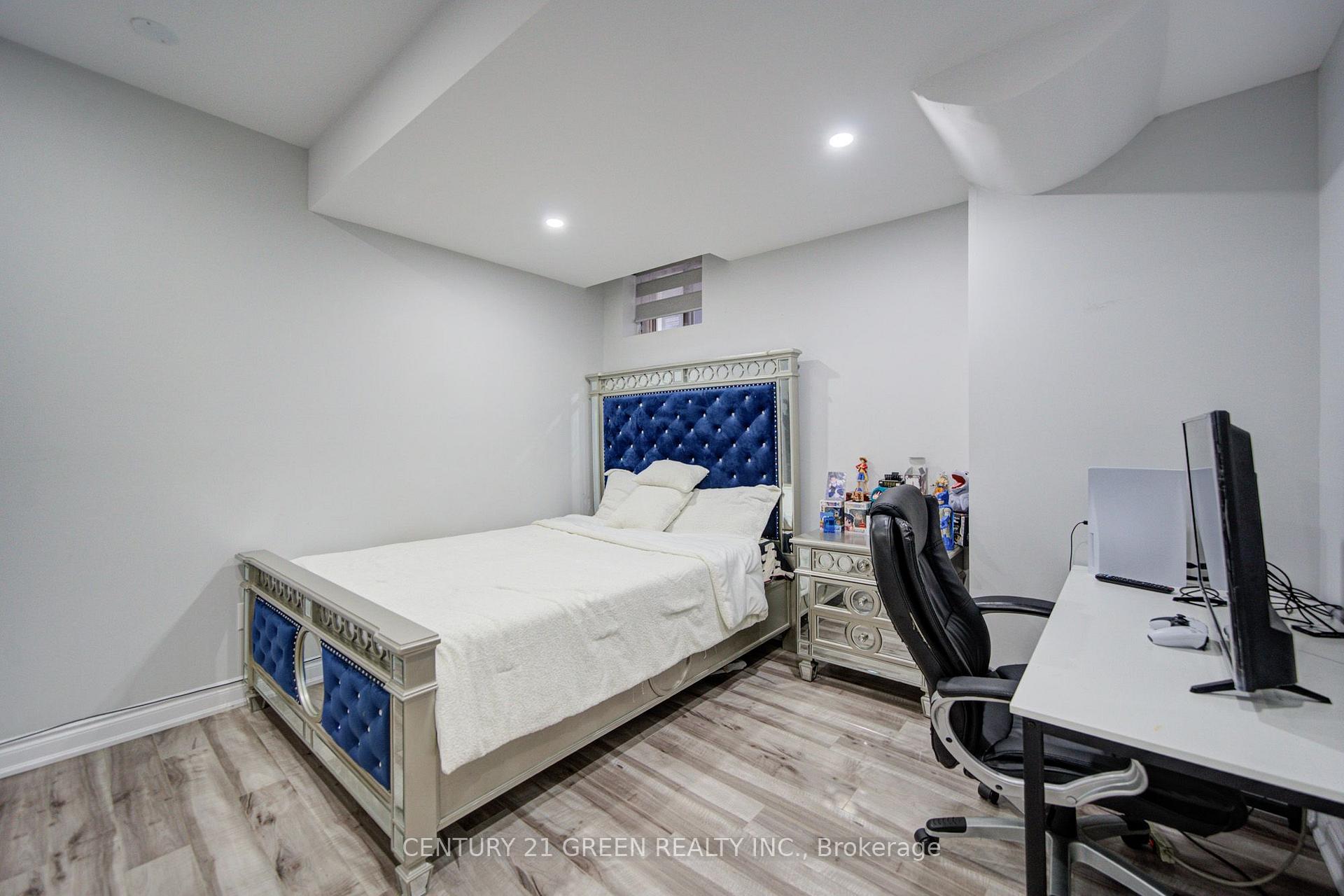 Photo 47 of 6 Hackwood Heights, Brampton, Northwest Brampton — HOMEH