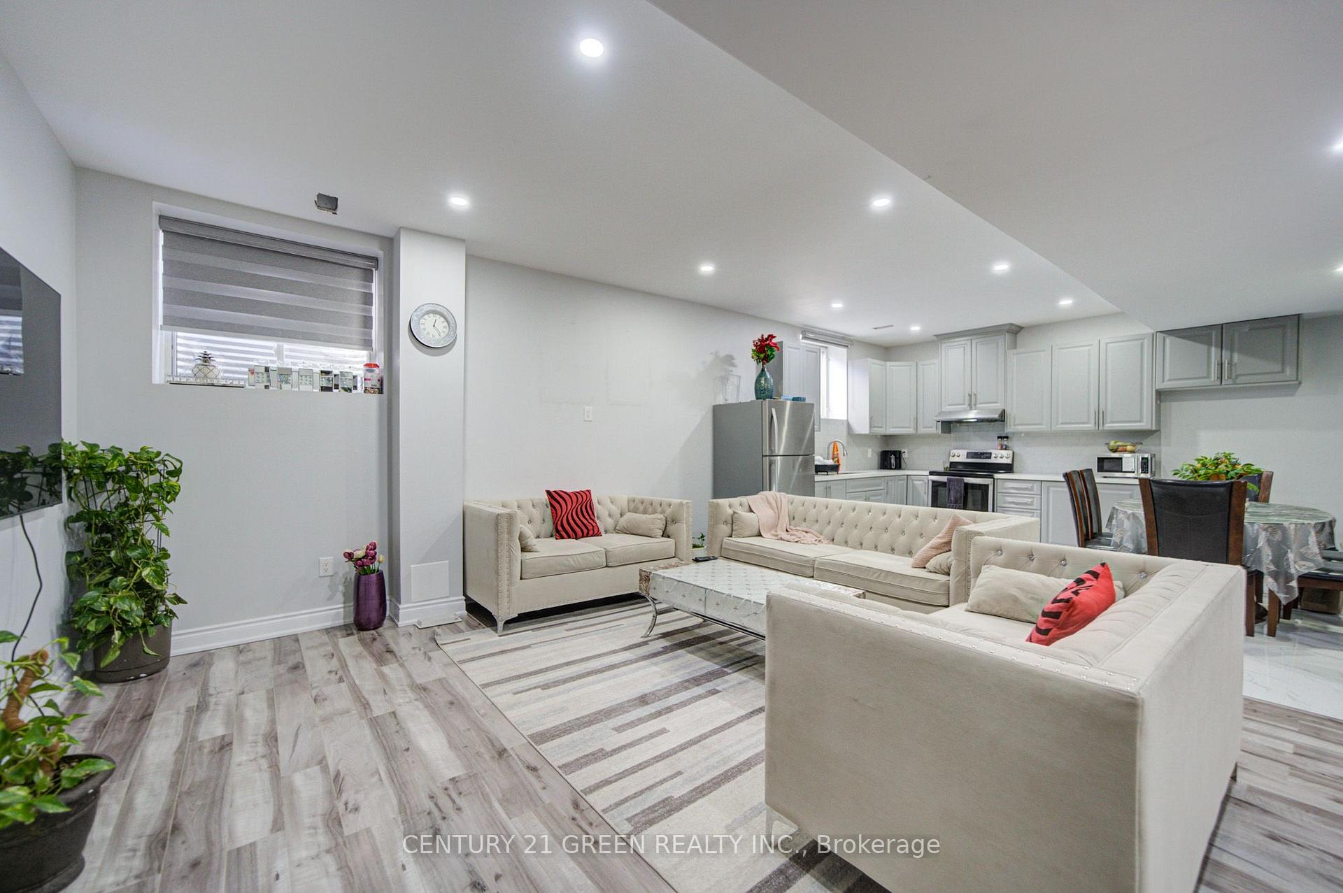 Photo 48 of 6 Hackwood Heights, Brampton, Northwest Brampton — HOMEH