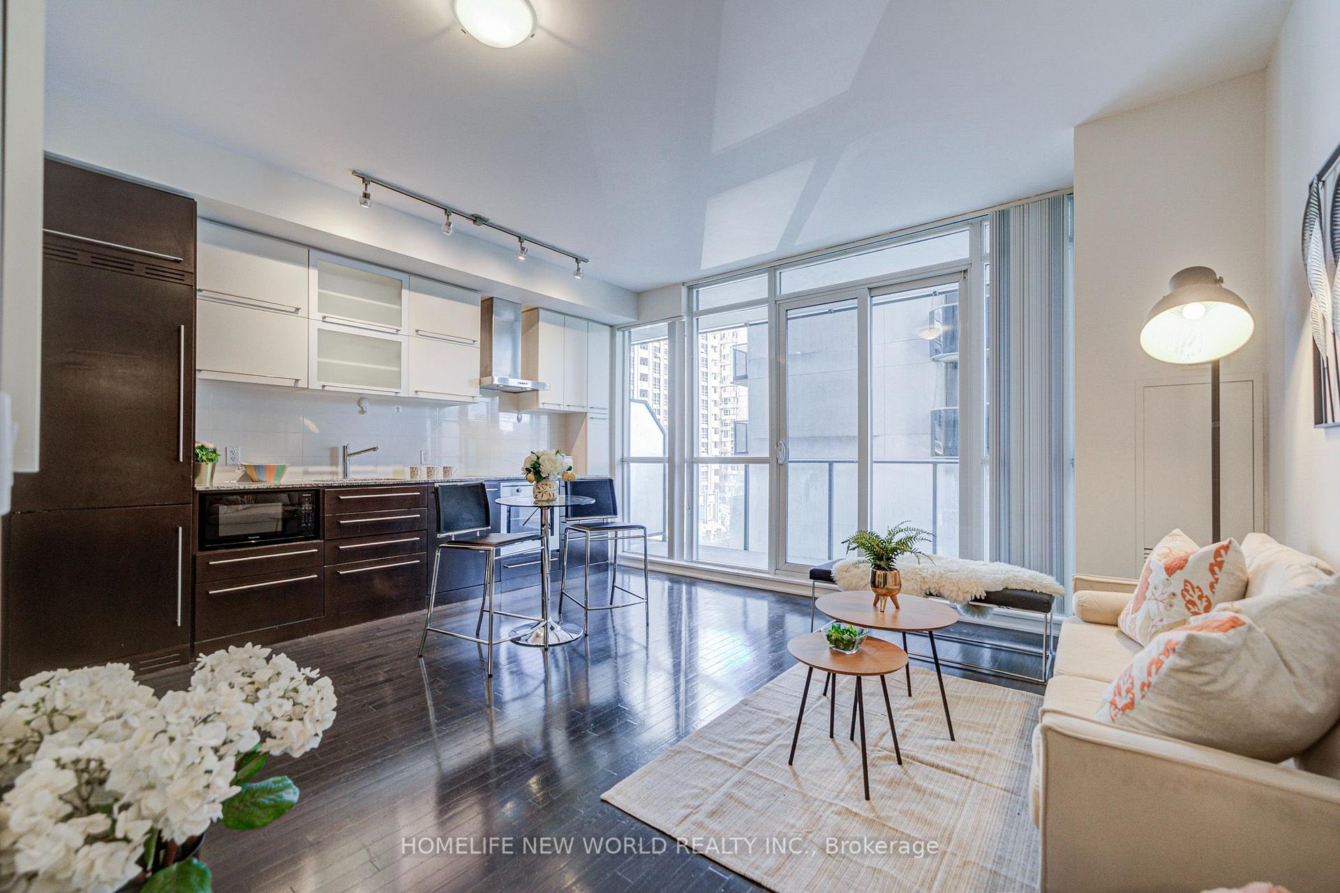 Photo 6 of 770 Bay Street, Toronto, Bay Street Corridor — HOMEH