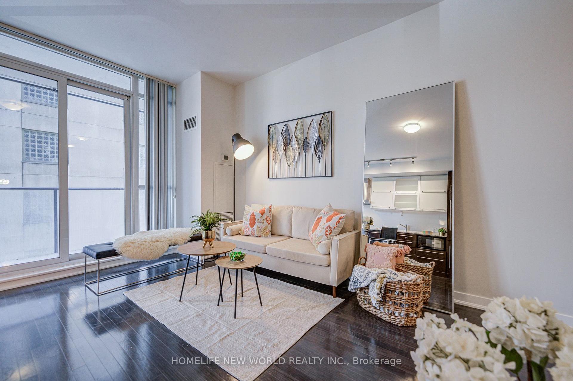 Photo 8 of 770 Bay Street, Toronto, Bay Street Corridor — HOMEH