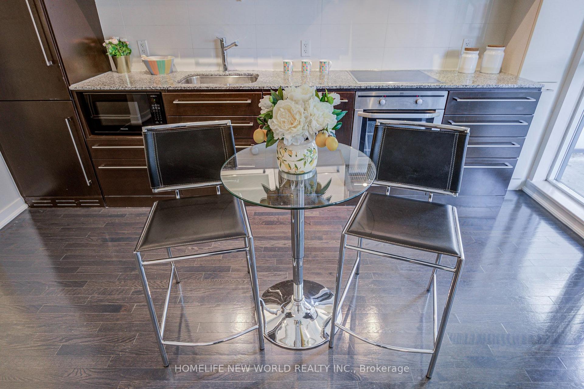 Photo 10 of 770 Bay Street, Toronto, Bay Street Corridor — HOMEH