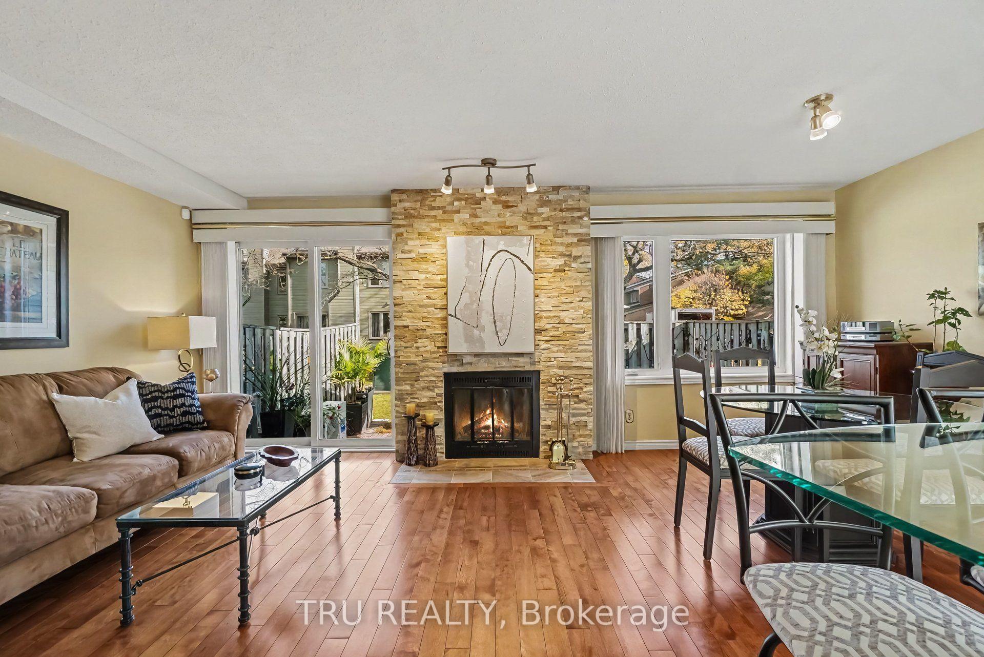 Photo 3 of Unit 10, 710 Coronation Avenue, Ottawa, Riverview Park — HOMEH
