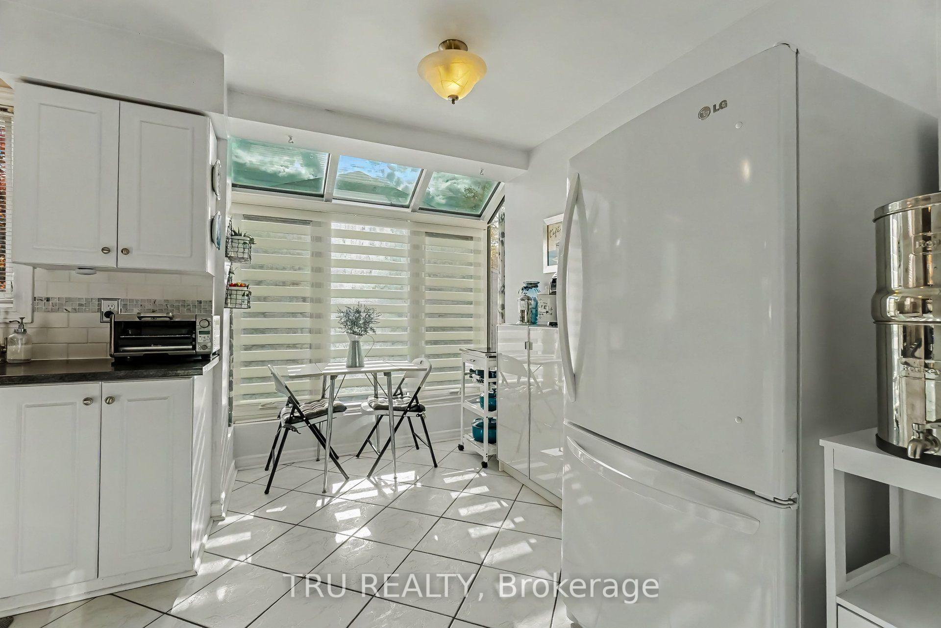 Photo 13 of Unit 10, 710 Coronation Avenue, Ottawa, Riverview Park — HOMEH