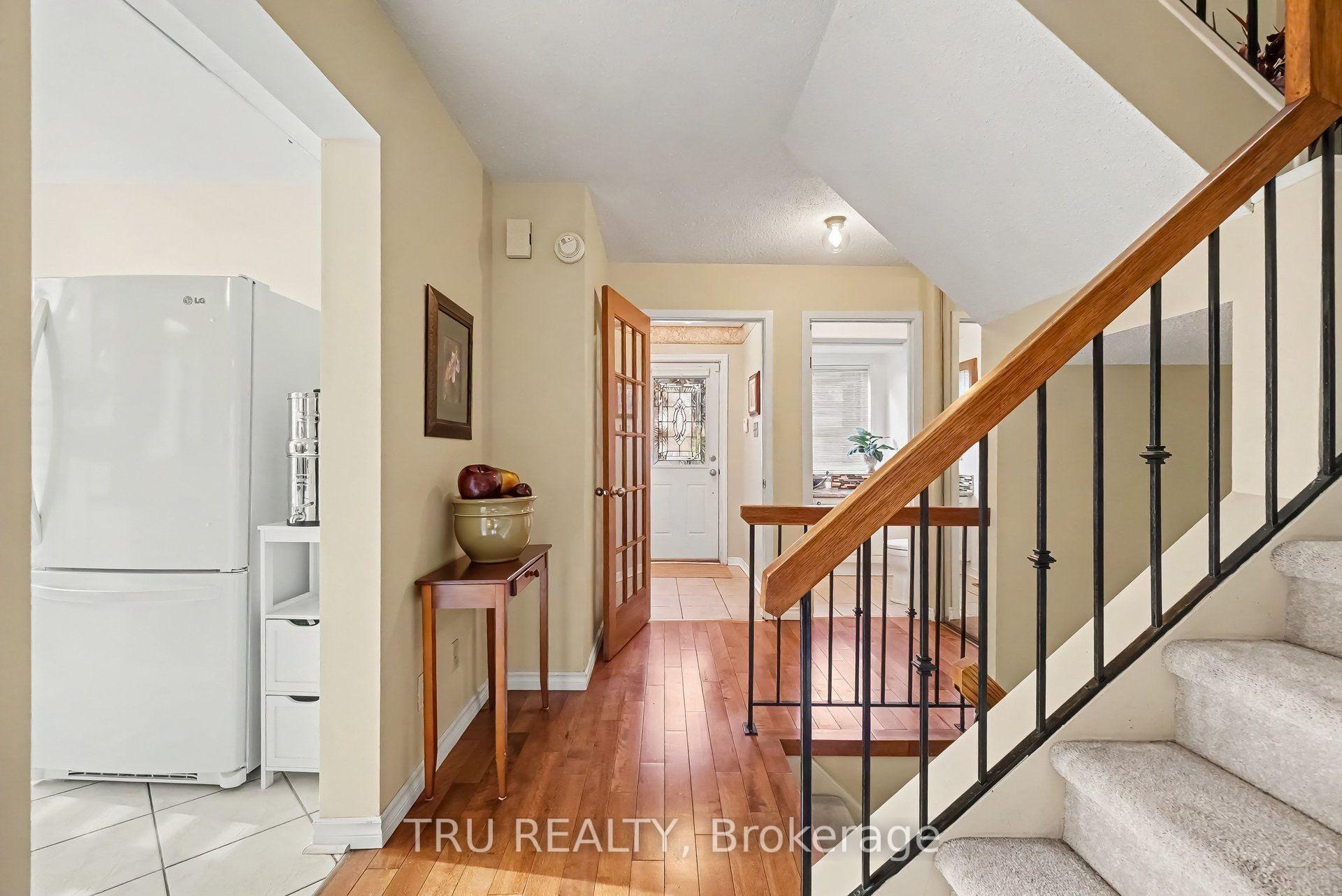 Photo 15 of Unit 10, 710 Coronation Avenue, Ottawa, Riverview Park — HOMEH