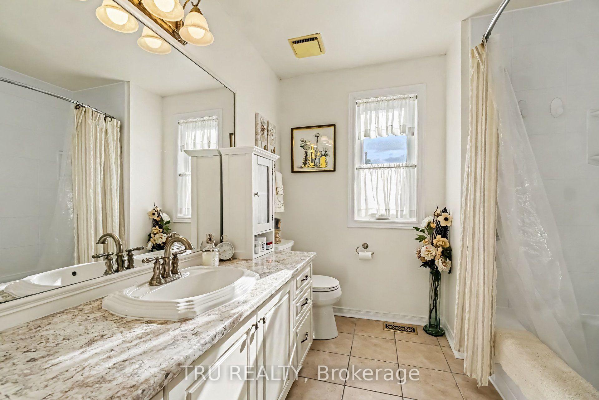 Photo 26 of Unit 10, 710 Coronation Avenue, Ottawa, Riverview Park — HOMEH
