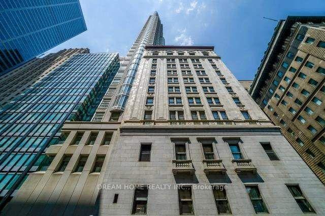 Photo 4 of Unit 918, 1 King Street W, Toronto, Bay Street Corridor — HOMEH