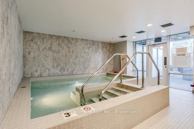 Photo 12 of Unit 918, 1 King Street W, Toronto, Bay Street Corridor — HOMEH