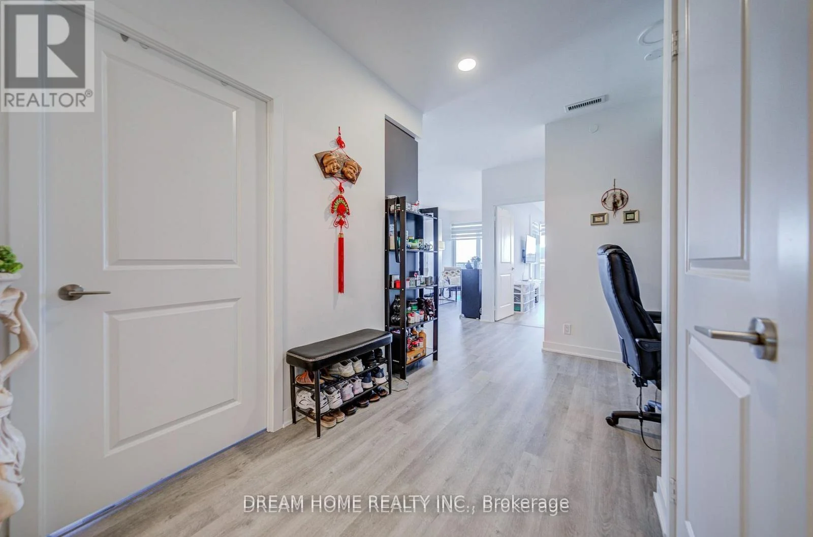 Photo 19 of Unit 918, 1 King Street W, Toronto, Bay Street Corridor — HOMEH