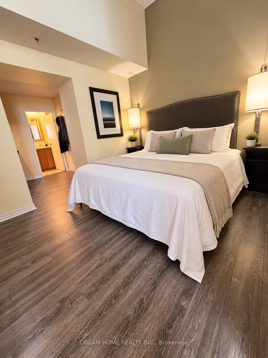 Photo 24 of Unit 918, 1 King Street W, Toronto, Bay Street Corridor — HOMEH