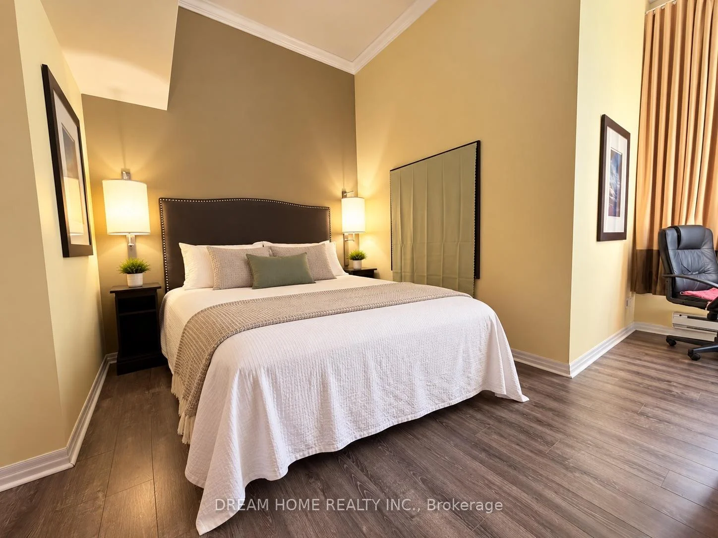 Photo 27 of Unit 918, 1 King Street W, Toronto, Bay Street Corridor — HOMEH