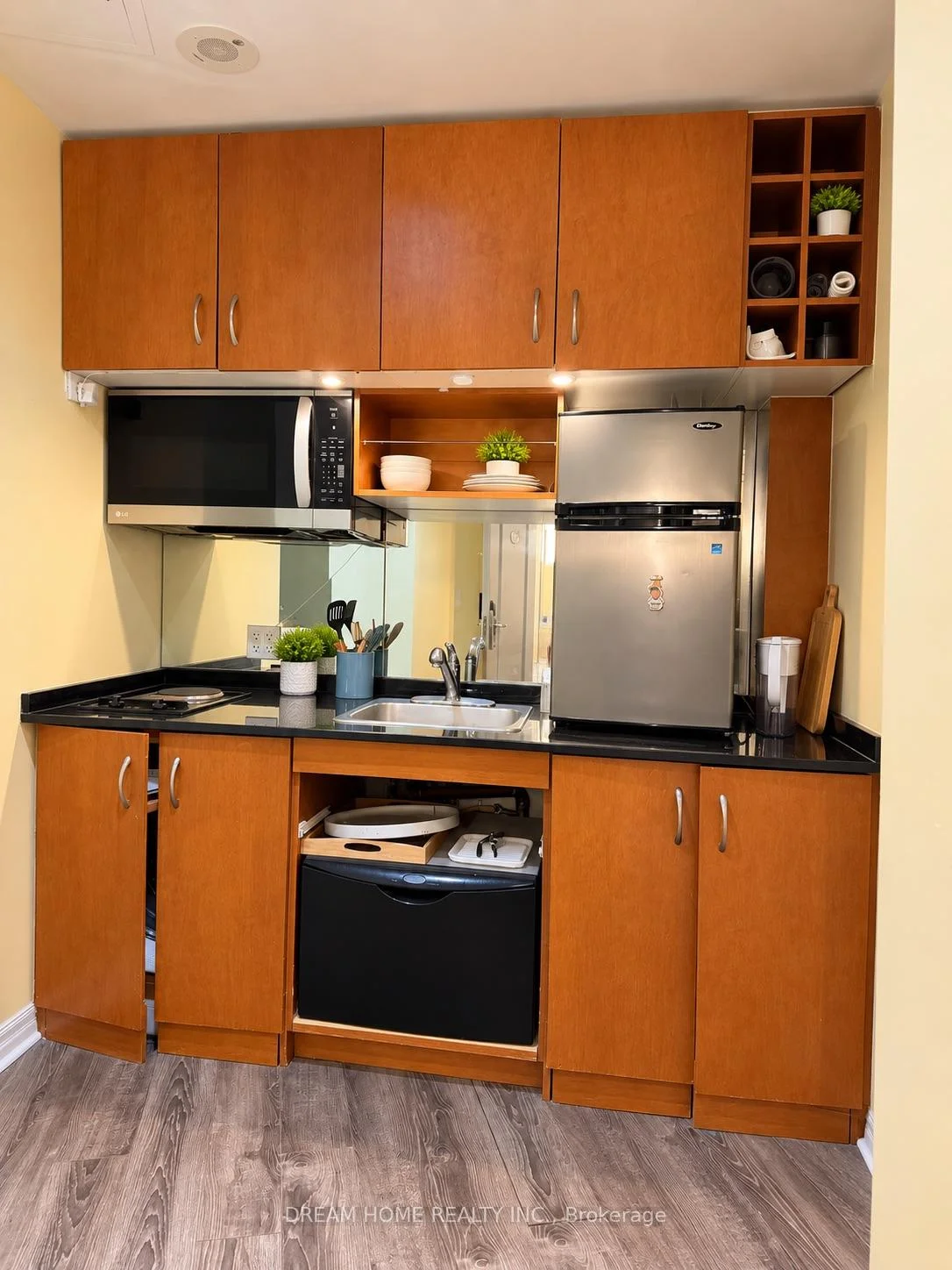 Photo 35 of Unit 918, 1 King Street W, Toronto, Bay Street Corridor — HOMEH
